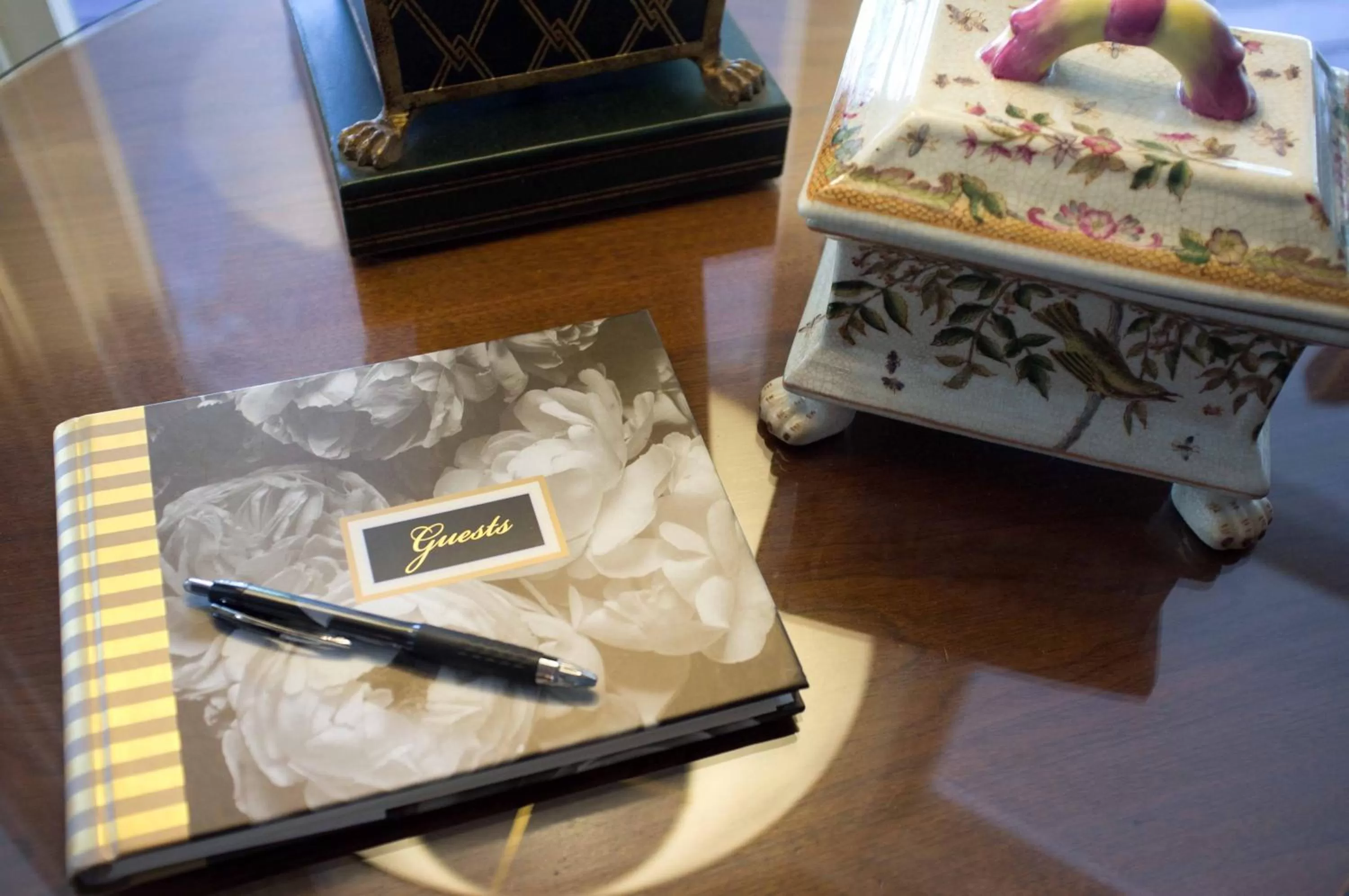 Lobby or reception in Embrace Calistoga