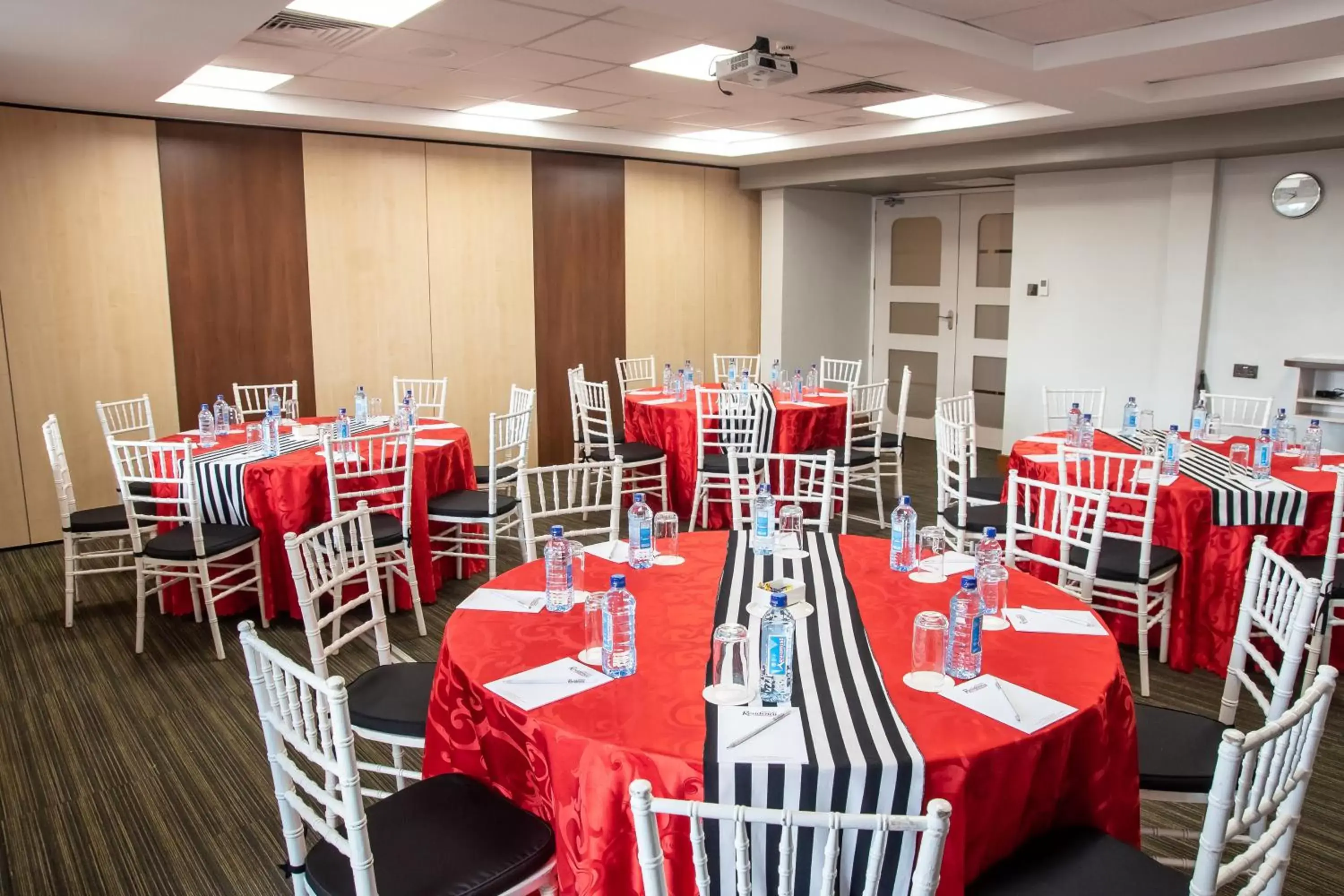 Meeting/conference room, Restaurant/Places to Eat in Executive Residency by Best Western Nairobi