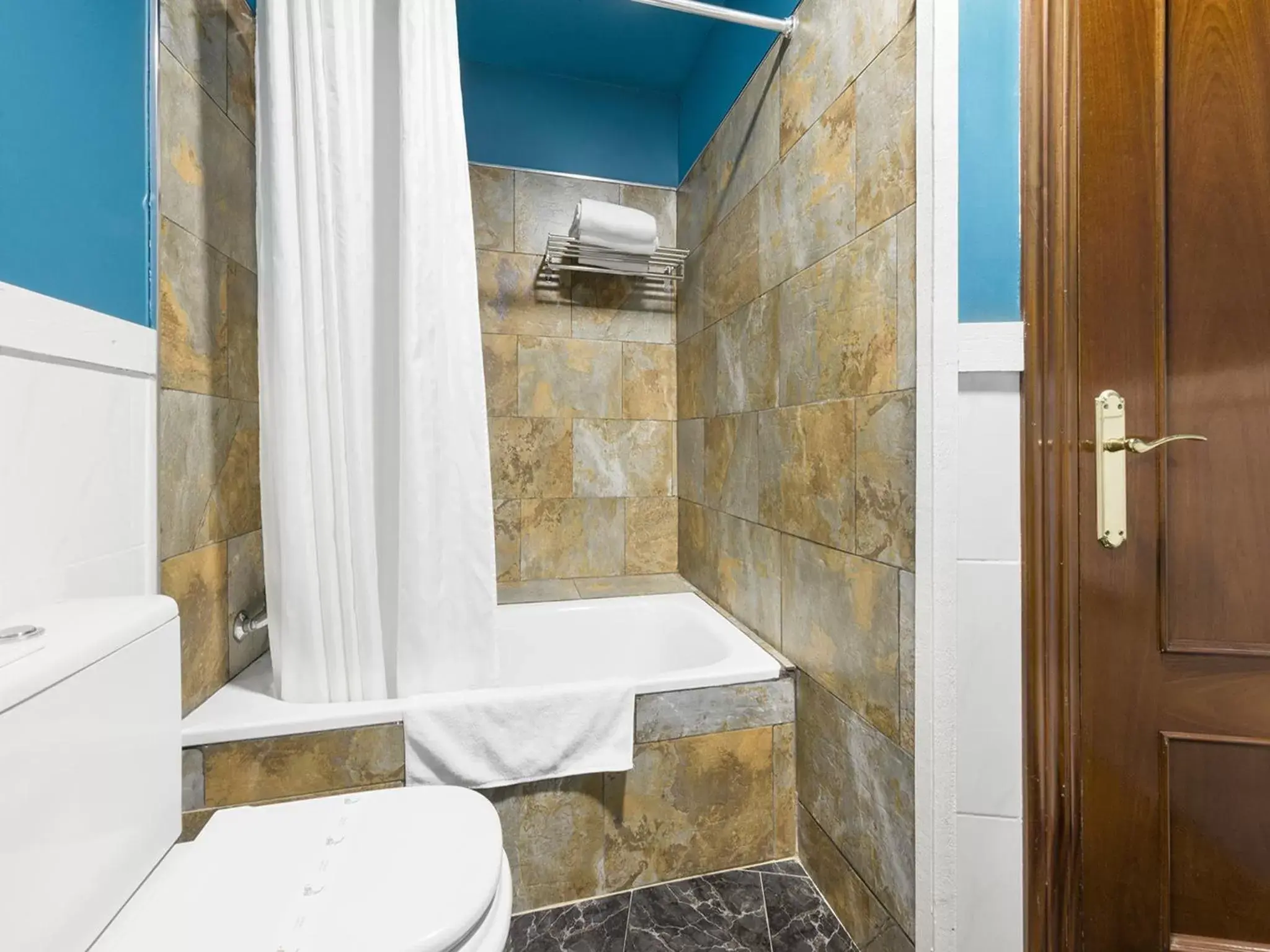 Decorative detail, Bathroom in Hotel San Miguel