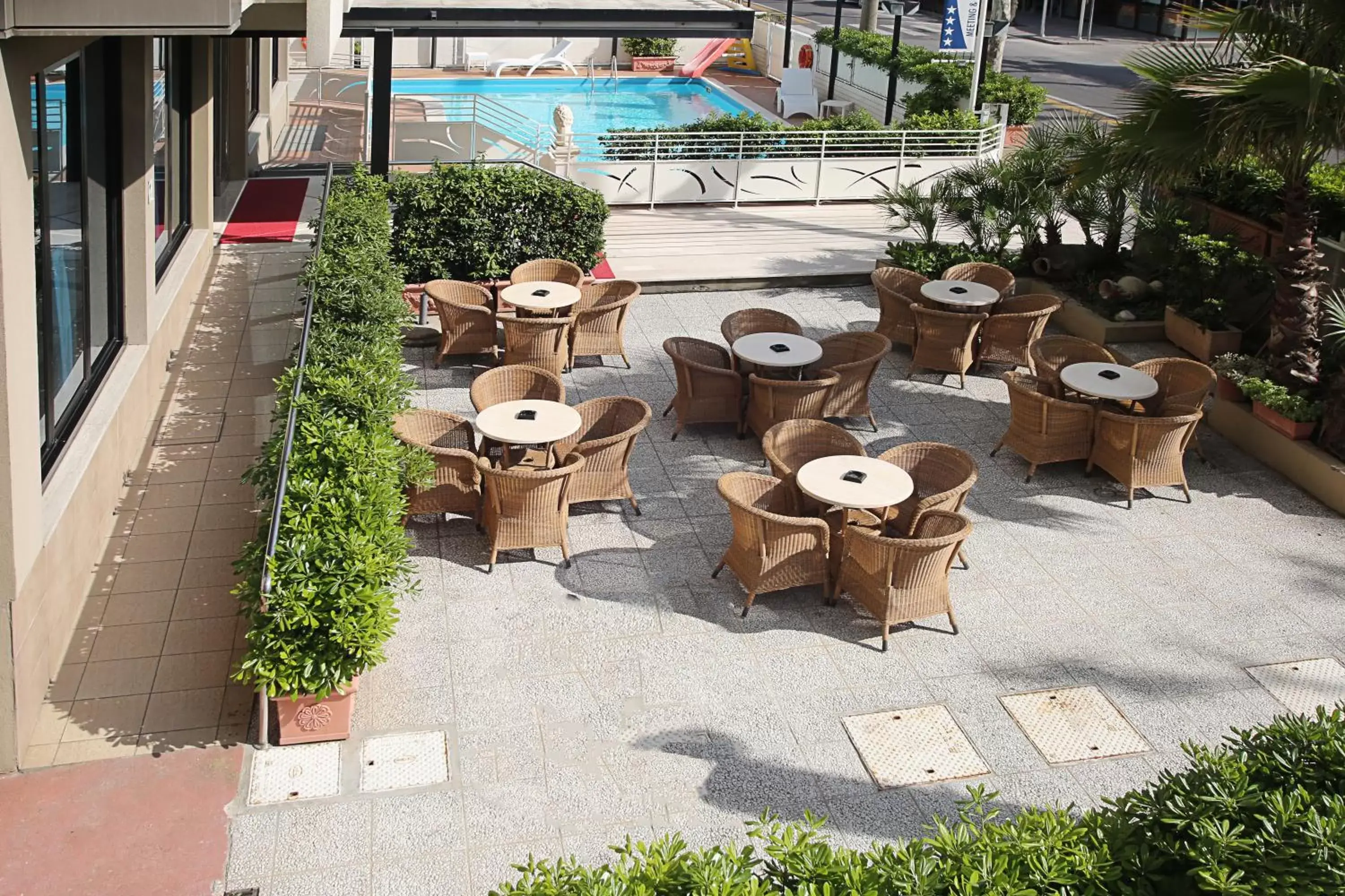 Patio in Hotel Du Soleil