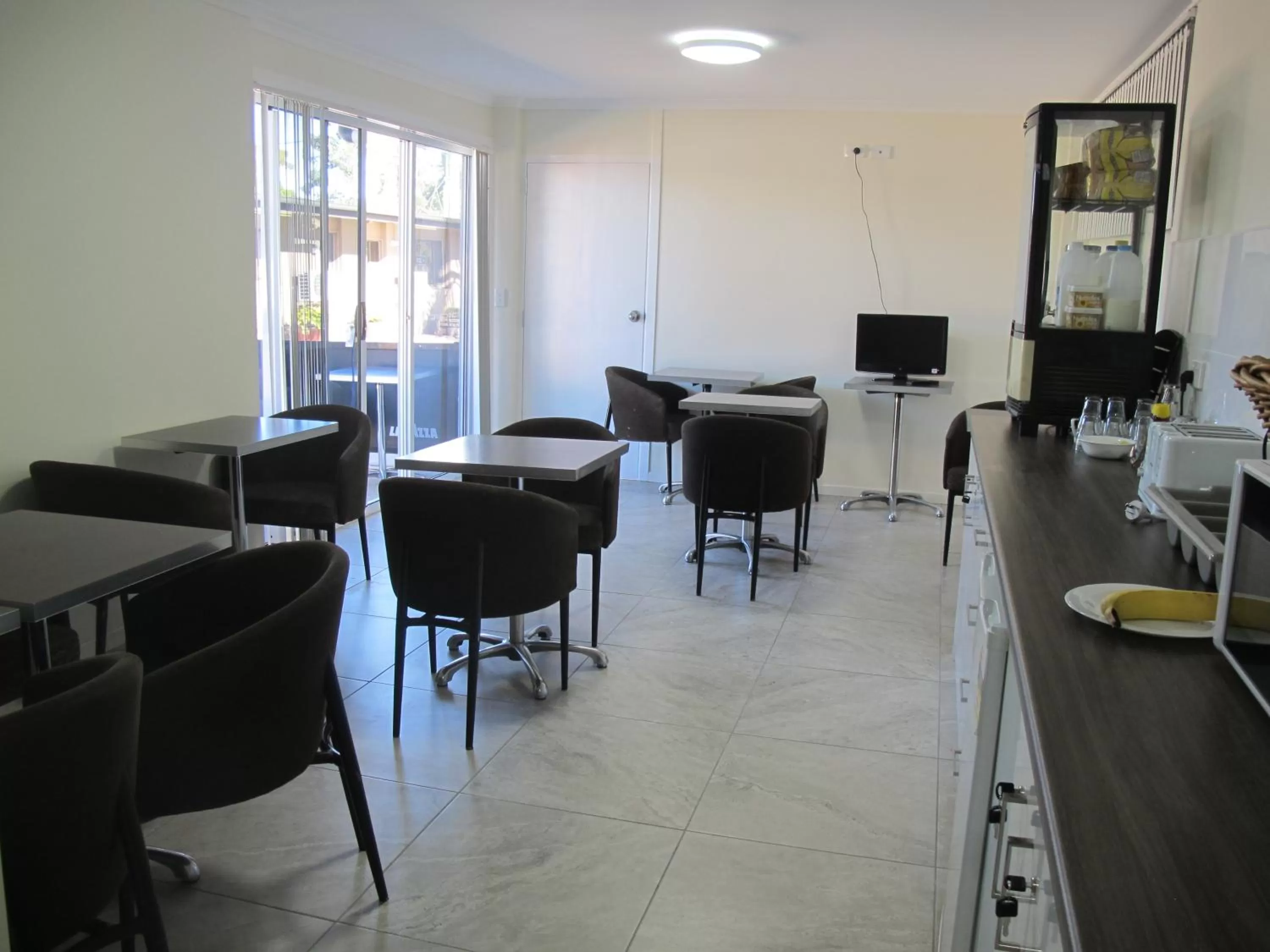 Breakfast in Dalby Parkview Motel