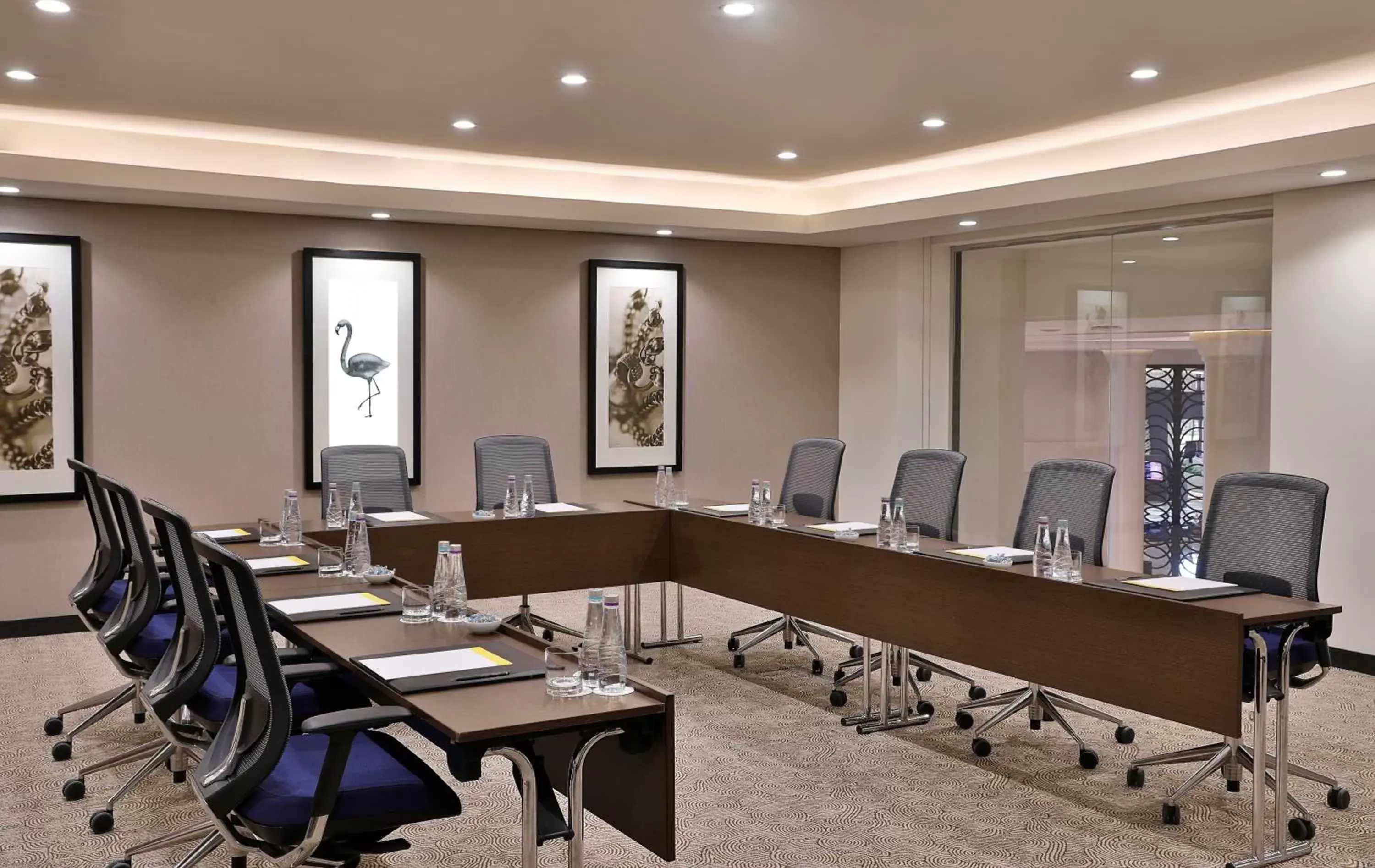 Business facilities, Business Area/Conference Room in voco - Riyadh, an IHG Hotel