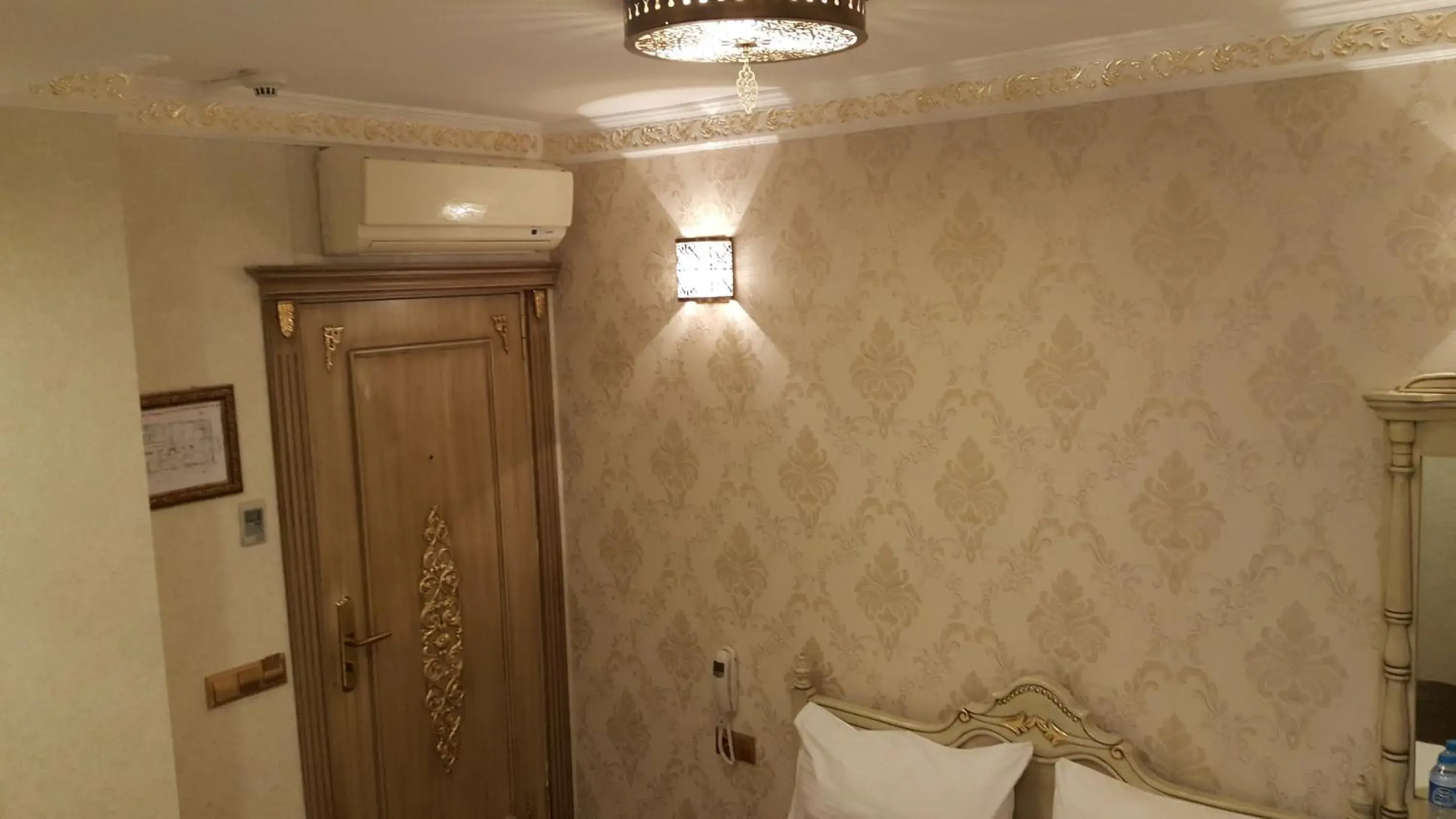 Photo of the whole room, Bathroom in Kaftan Hotel