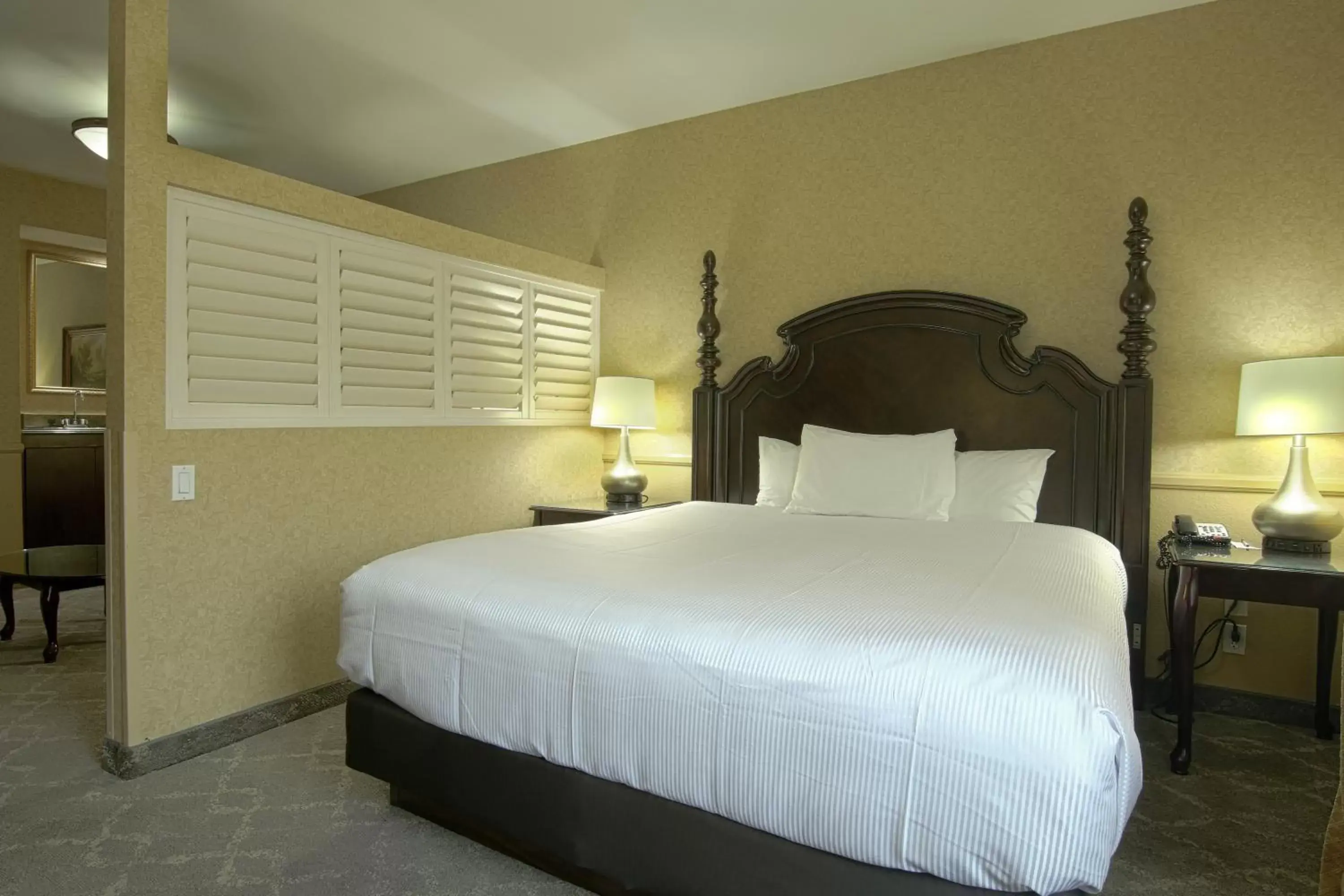 Bedroom, Bed in Azure Hotel&Suites Ontario Trademark Collection by Wyndham