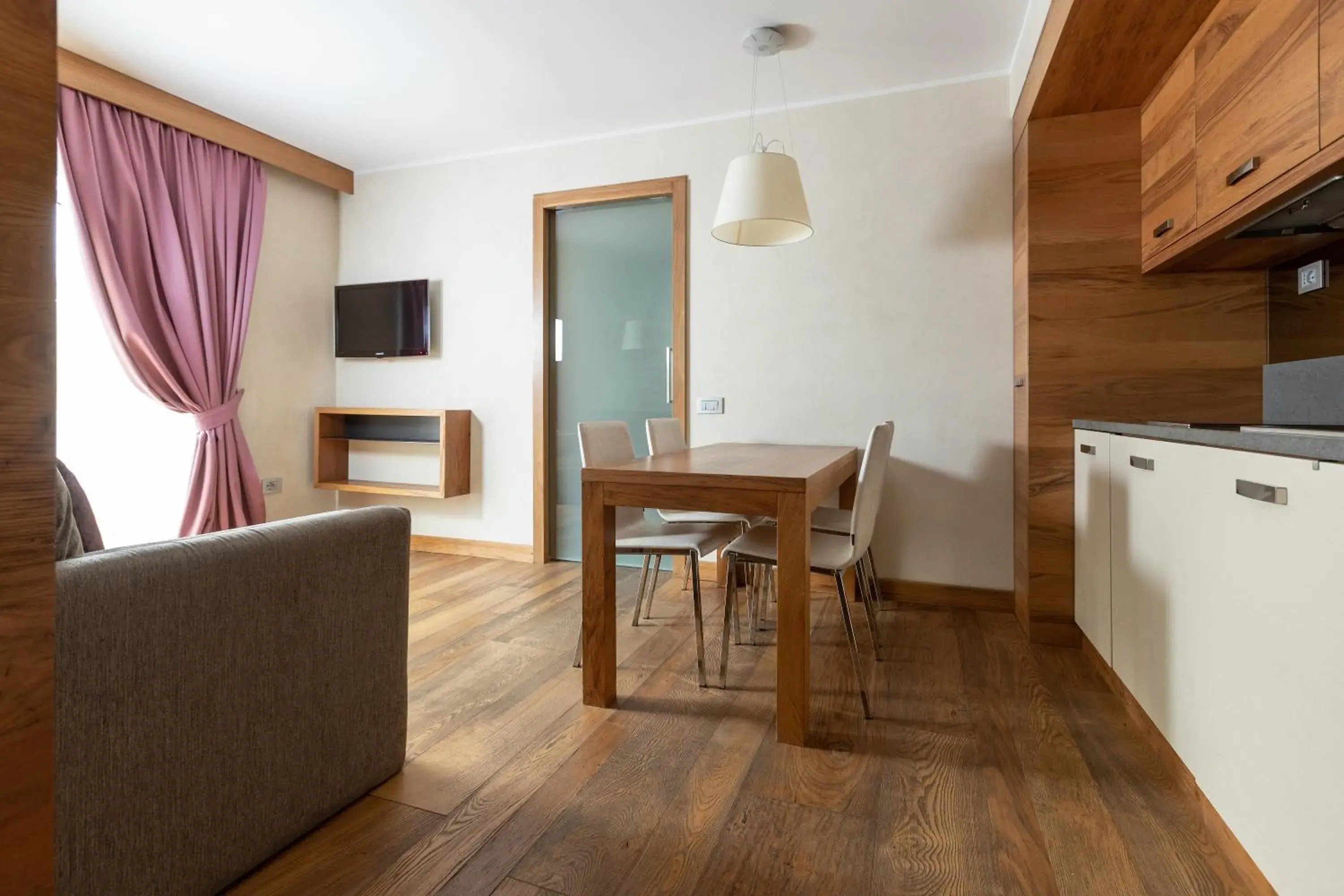 Kitchen or kitchenette, Dining Area in Sottovento Luxury Hospitality