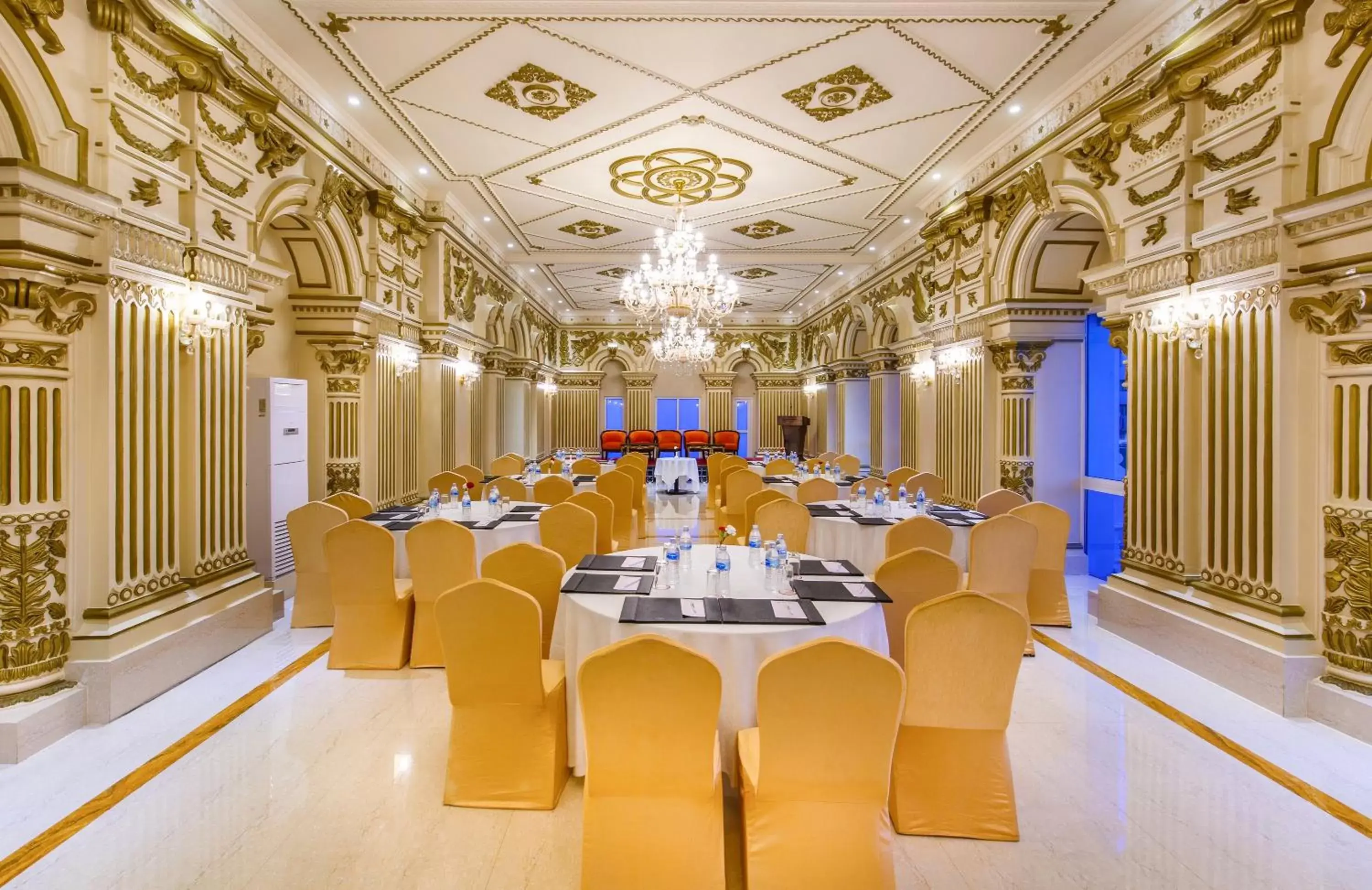 Meeting/conference room in Hotel Shanker