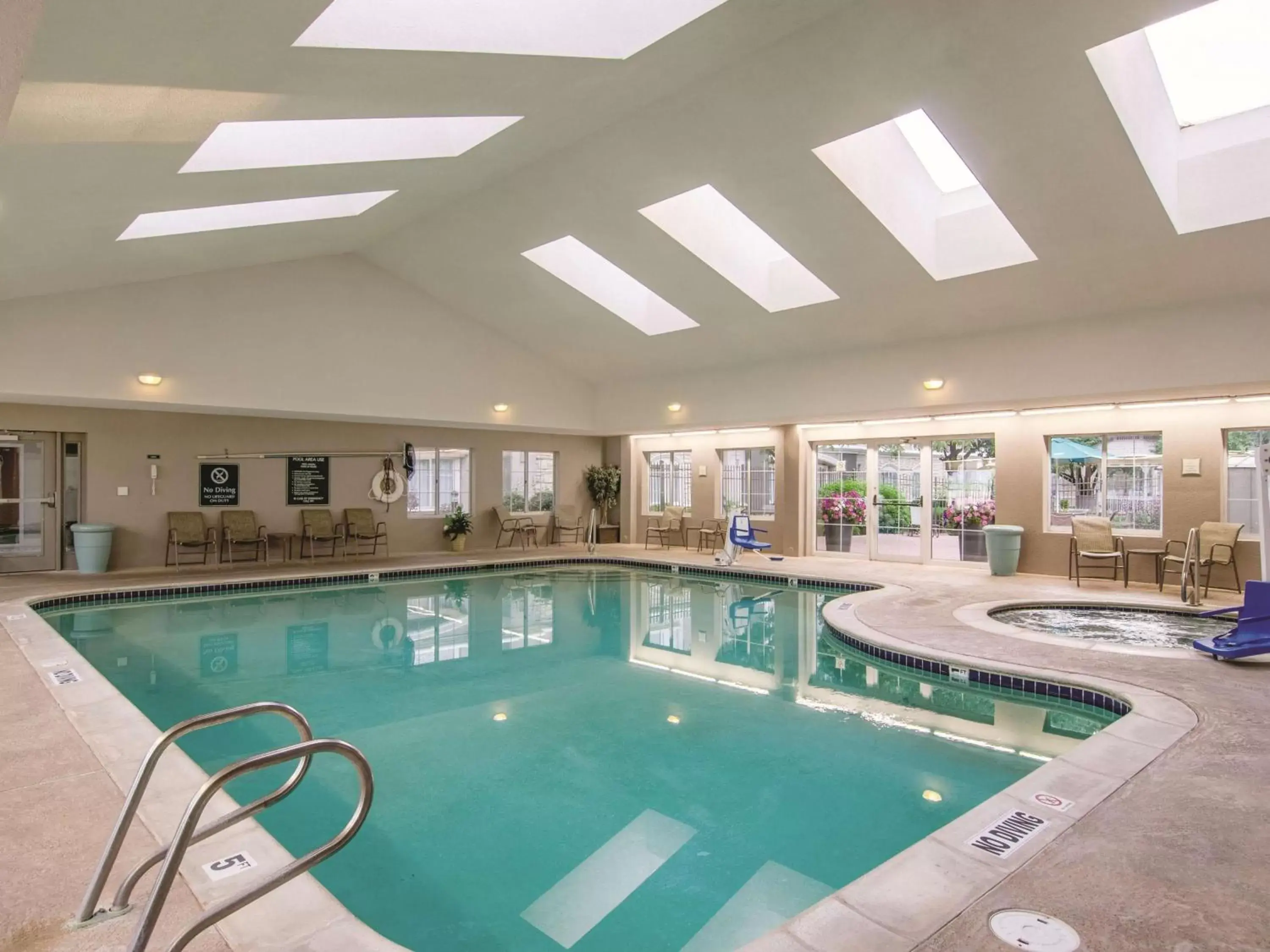 Pool view in La Quinta by Wyndham Denver Airport DIA Pool view in La Quinta by Wyndham Denver Airport DIA