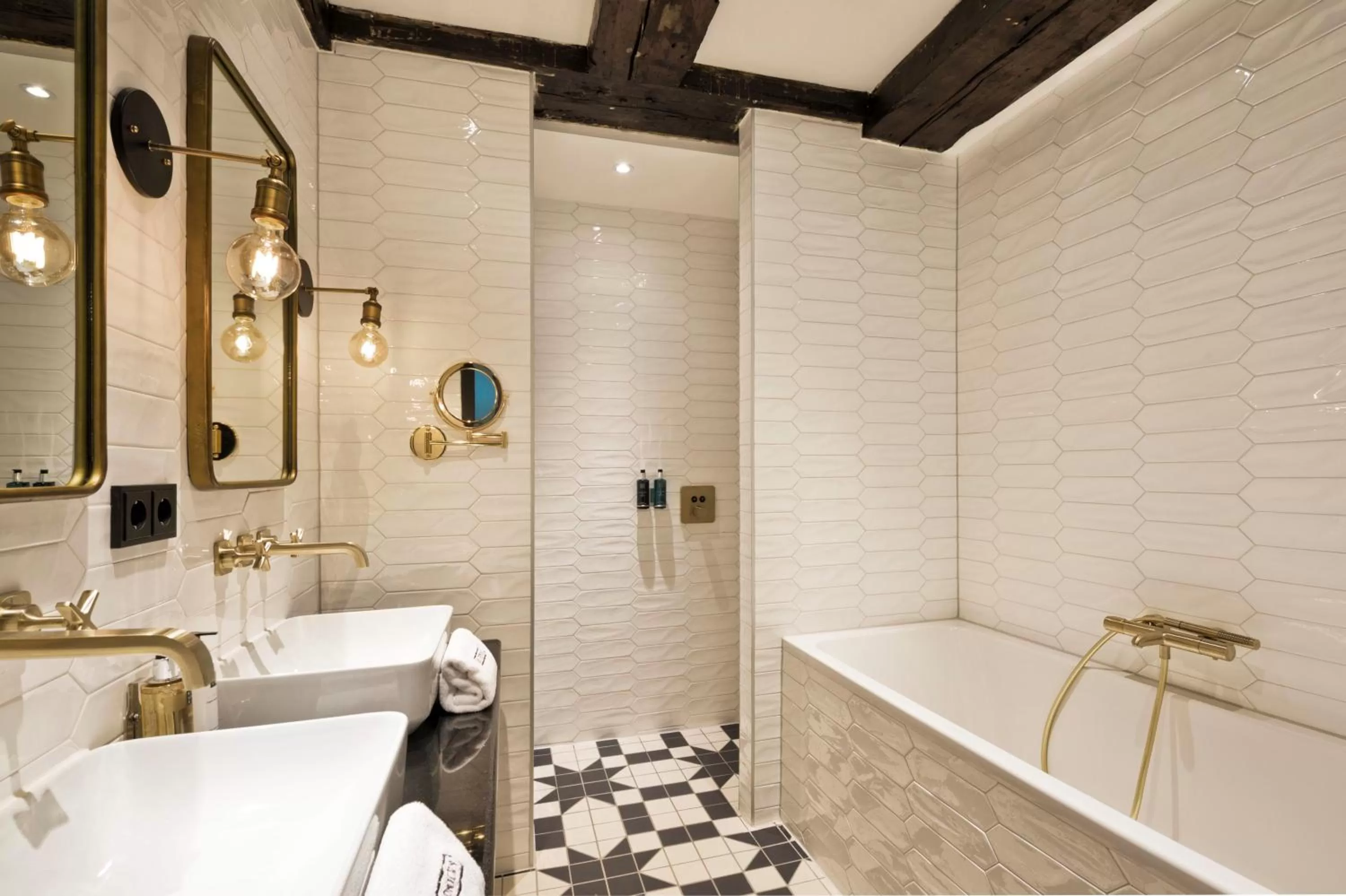 Bathroom in The Hendrick's Hotel