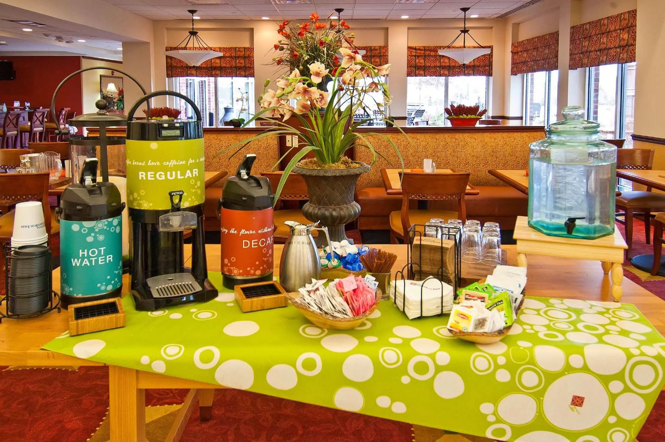 Dining area in Hilton Garden Inn Starkville