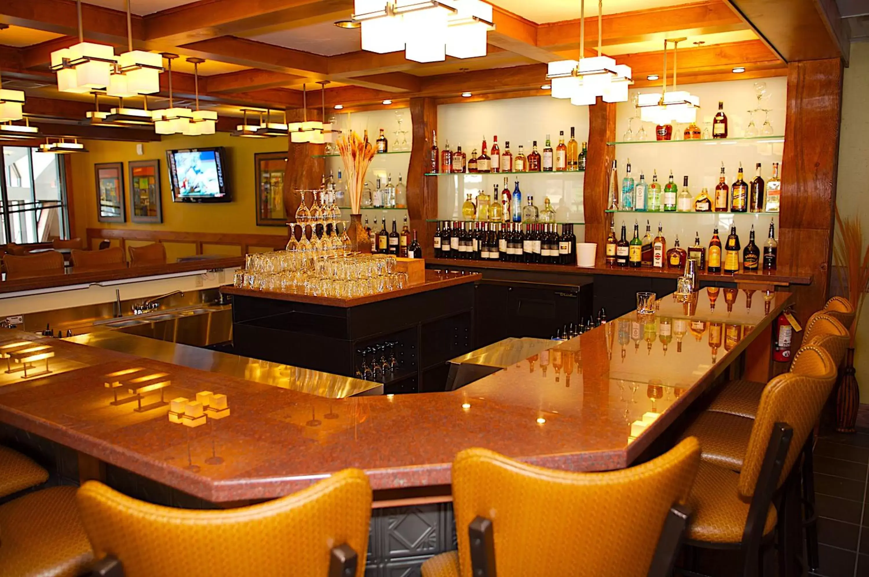 Restaurant/places to eat, Lounge/Bar in Beaver Run Resort