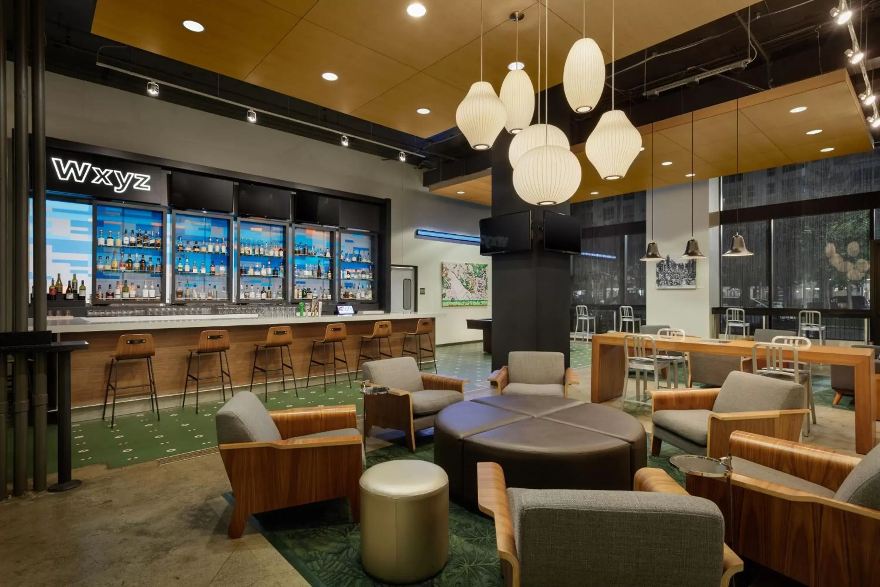 Lounge or bar, Restaurant/Places to Eat in Aloft Detroit at The David Whitney