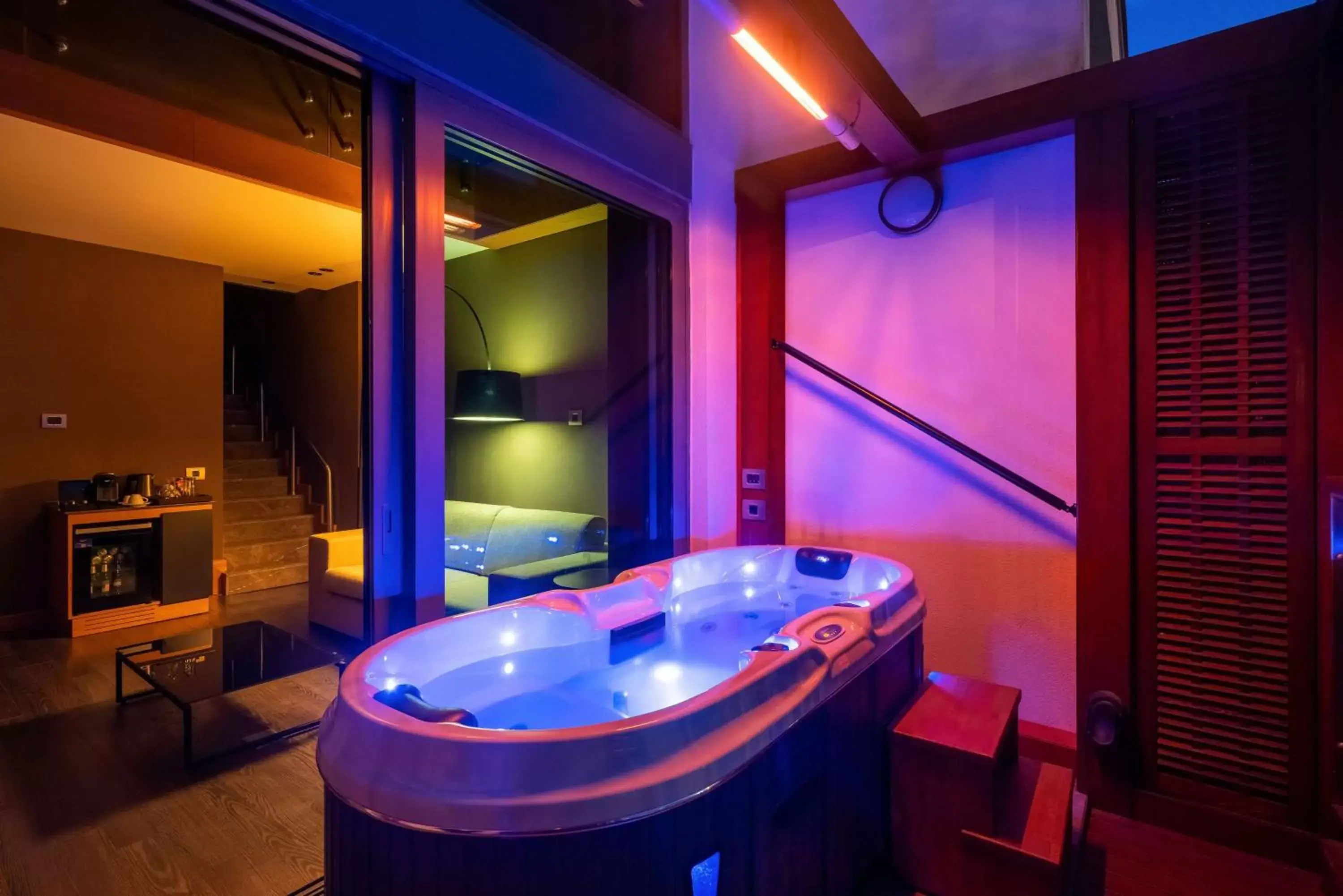 Hot Tub in Radisson Blu Hotel & Spa, Istanbul Tuzla