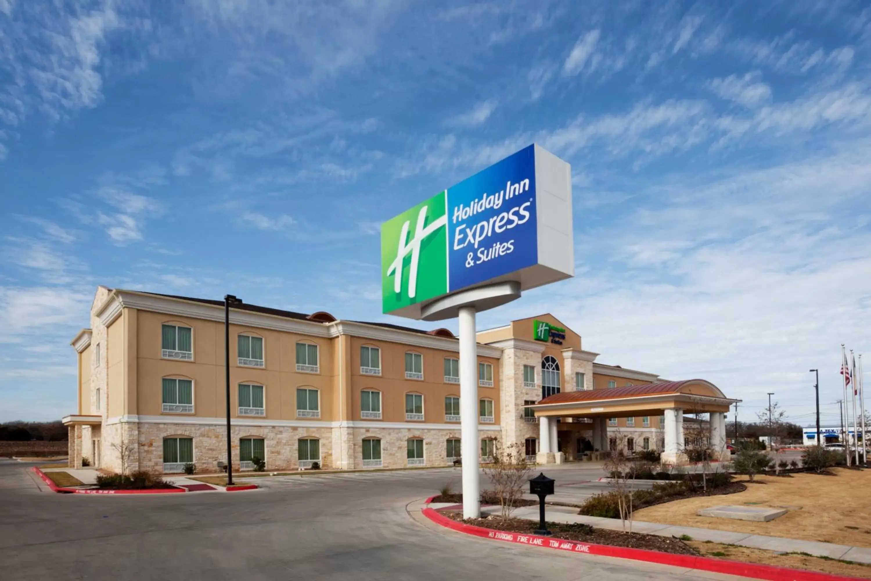 Property Building in Holiday Inn Express Georgetown, an IHG Hotel