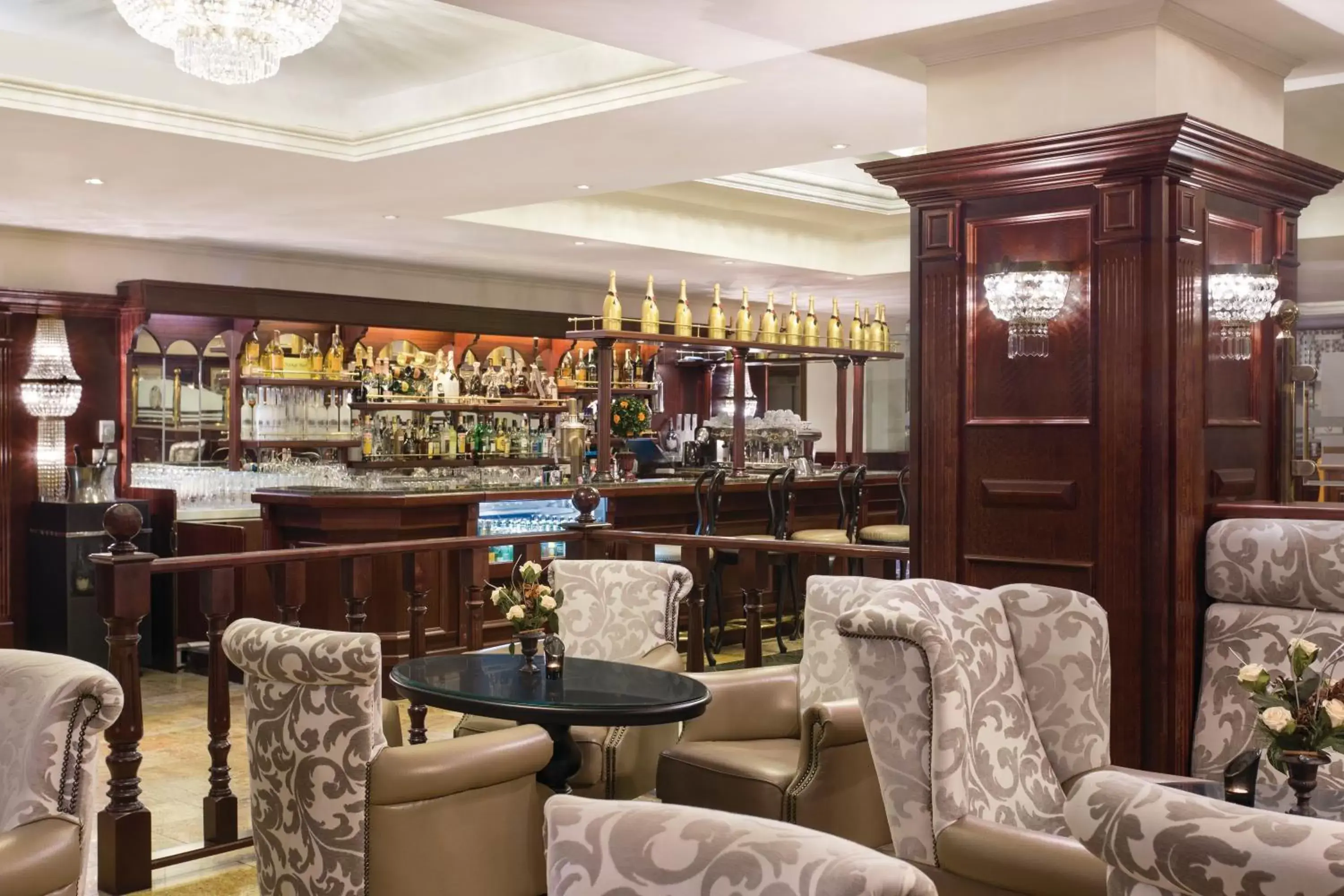 Lounge or bar, Lounge/Bar in Ramada Hotel & Suites by Wyndham Bucharest North