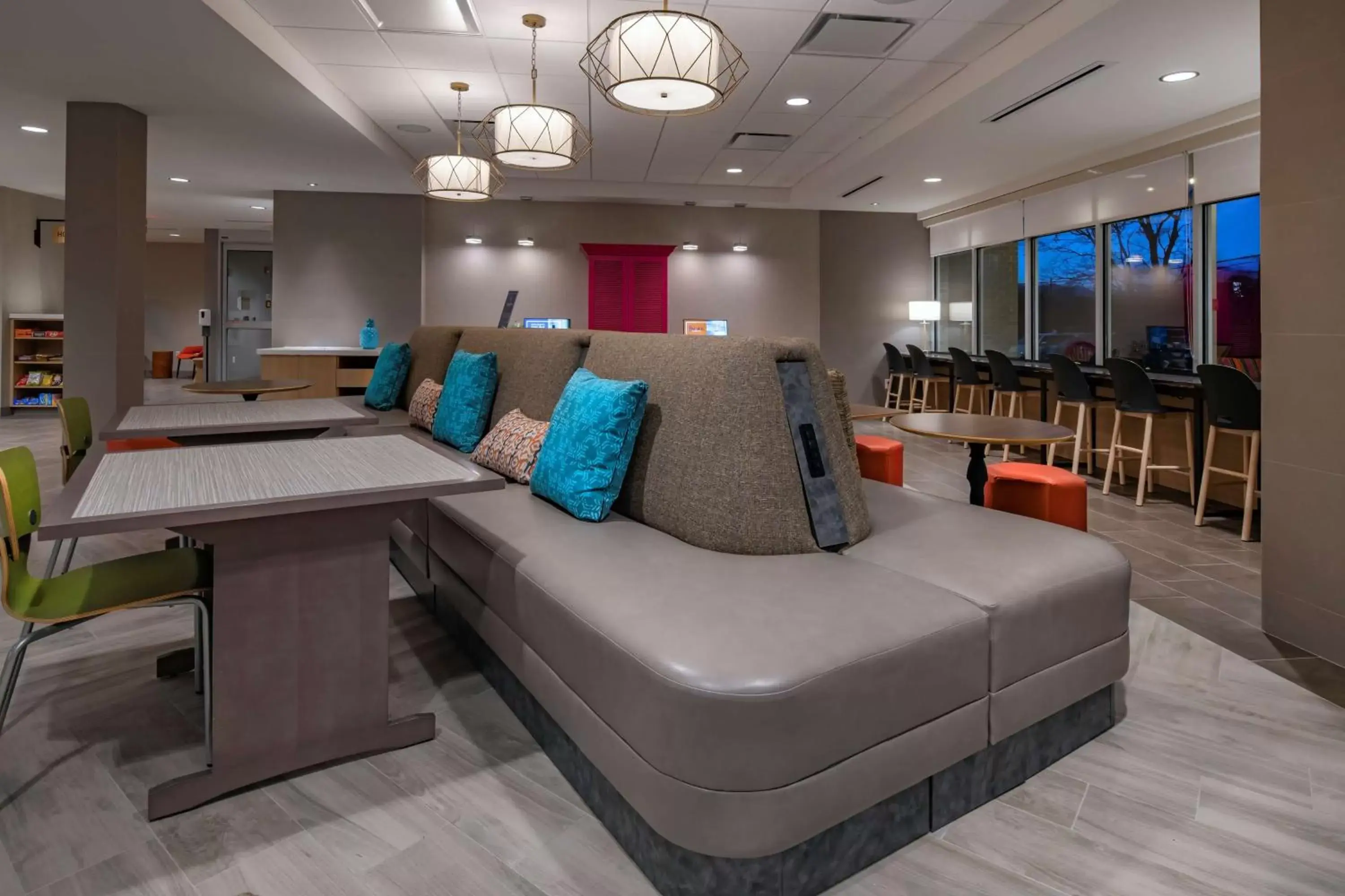 Lobby or reception in Home2 Suites By Hilton Wayne, NJ