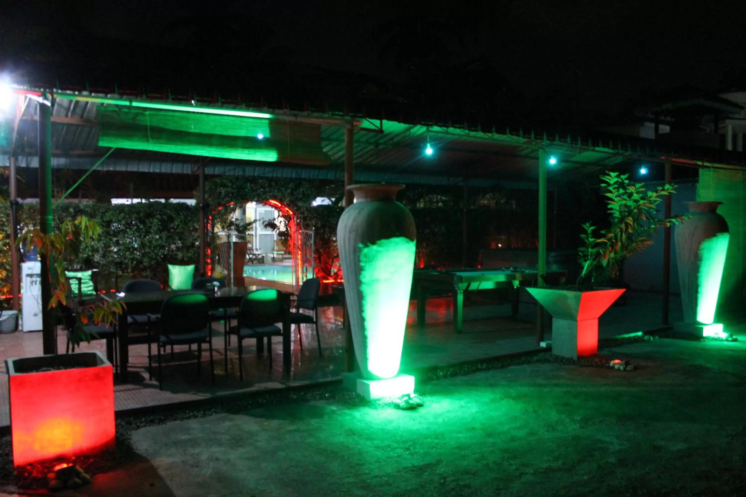 Communal lounge/ TV room in Palms Villa