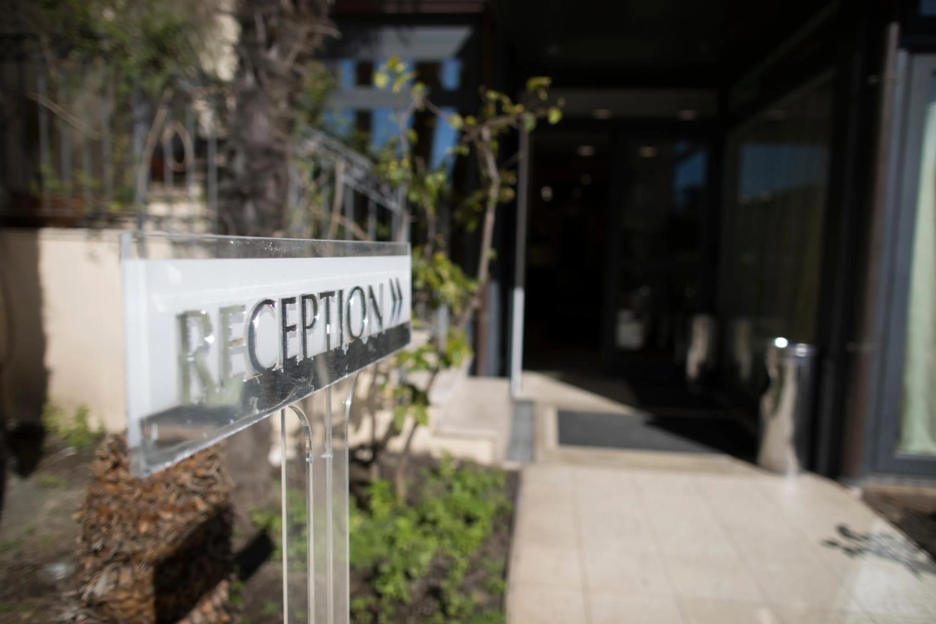 Text overlay in Hotel Villa Cibele