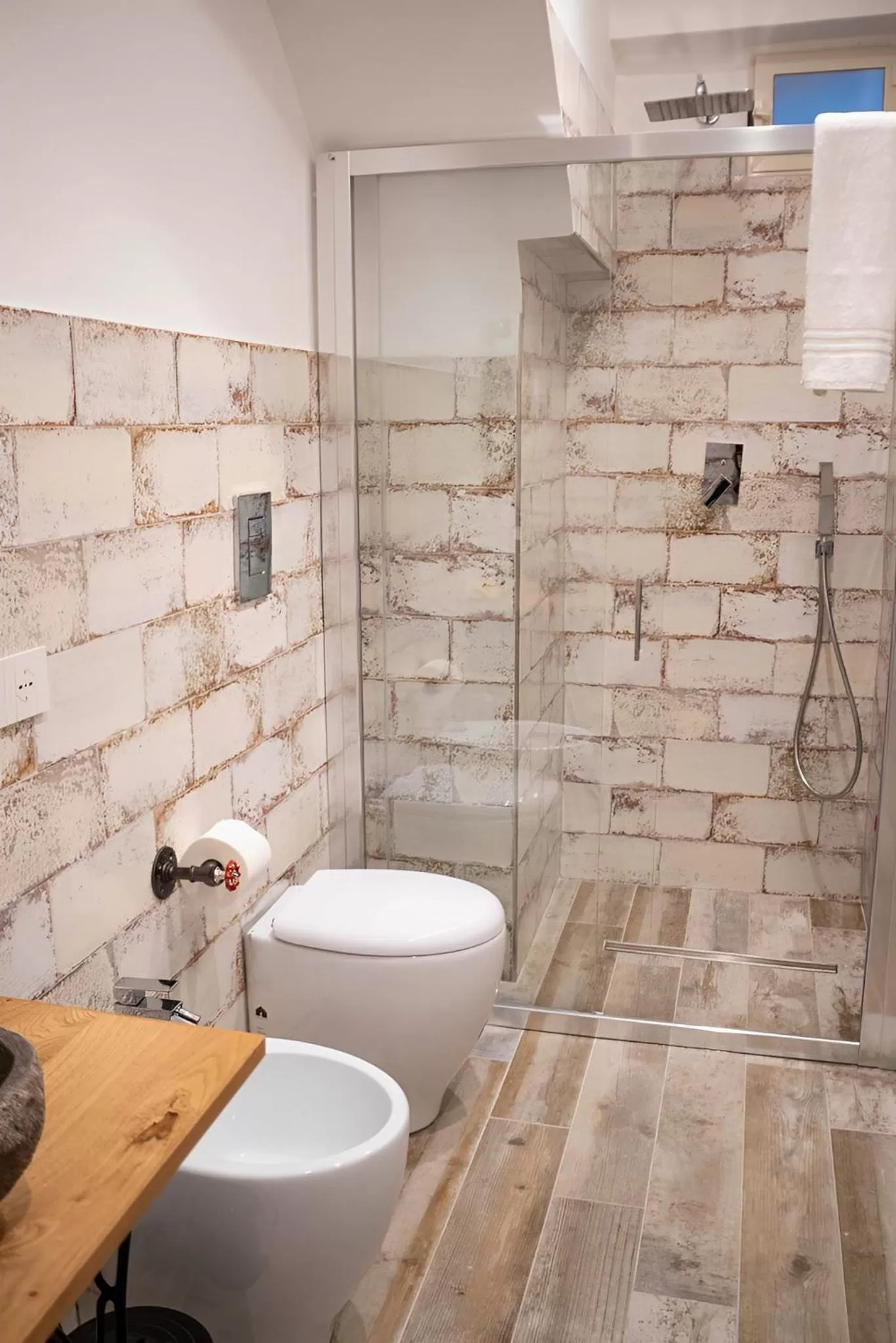 Shower, Bathroom in MareLuna Rooms