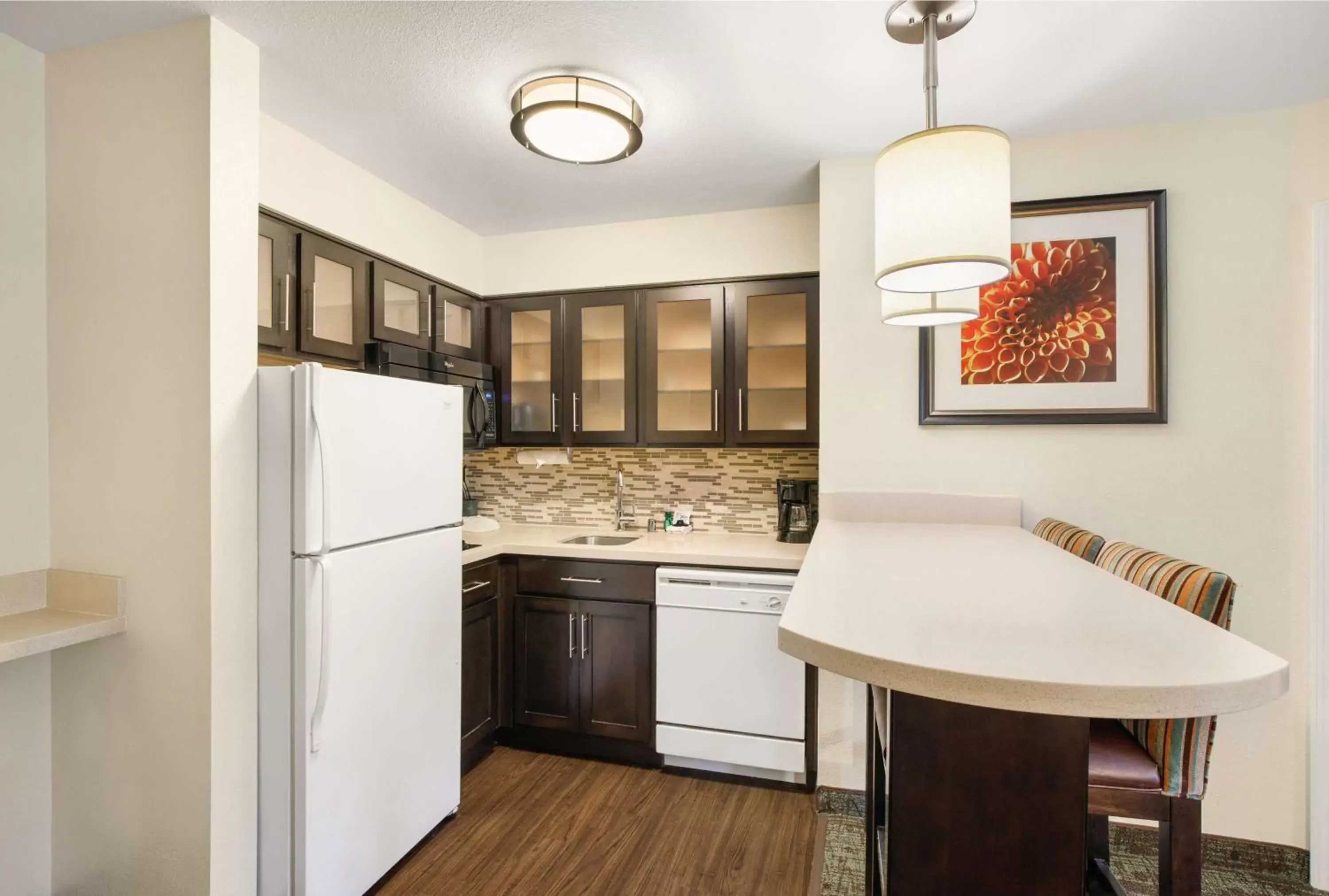 Bedroom, Kitchen/Kitchenette in Sonesta ES Suites San Diego - Rancho Bernardo