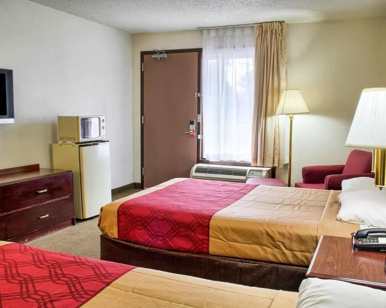 Double Room with Two Double Beds in Econo Lodge Richmond