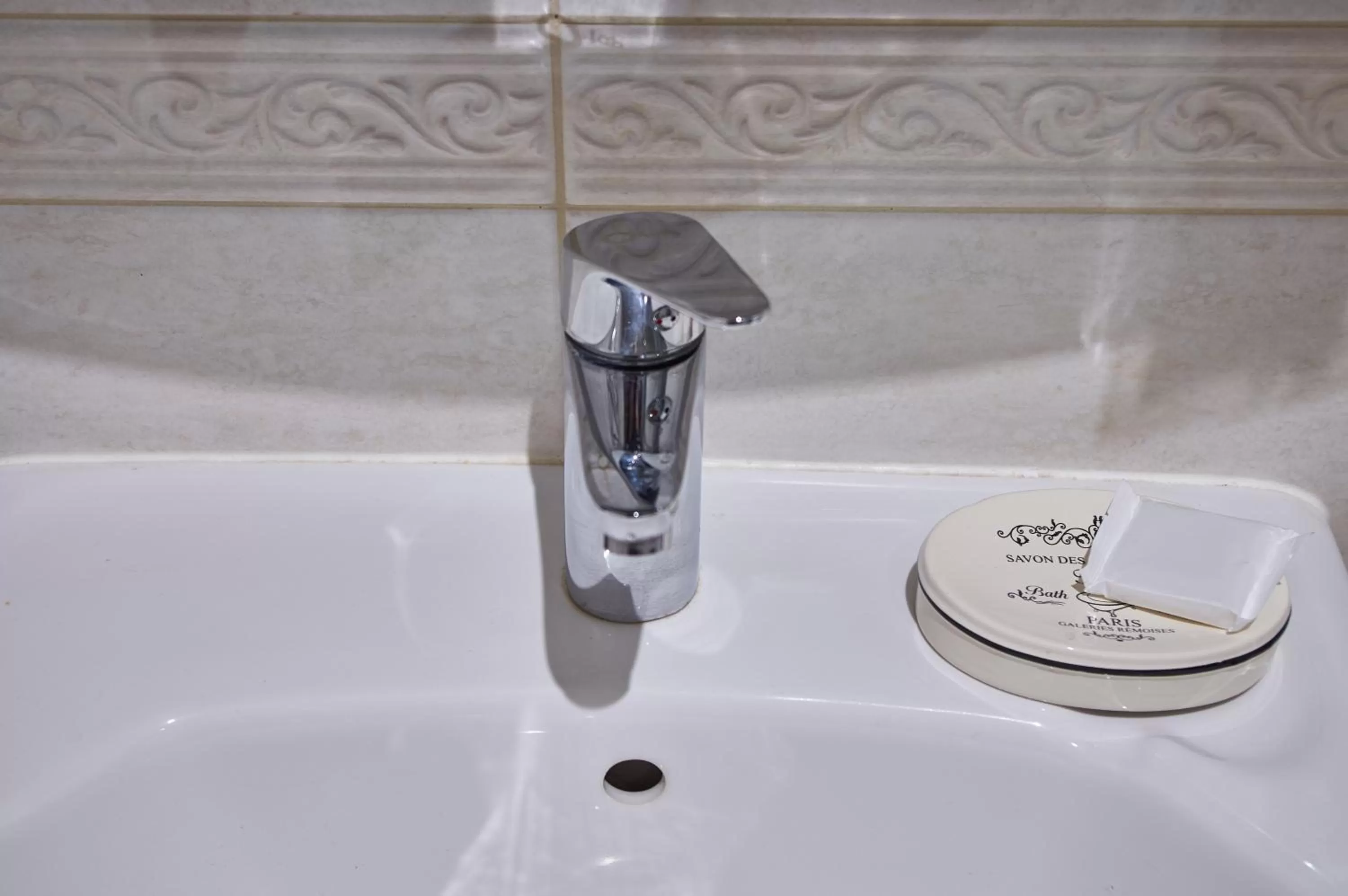 Shower in Ermitazh Hotel Complex