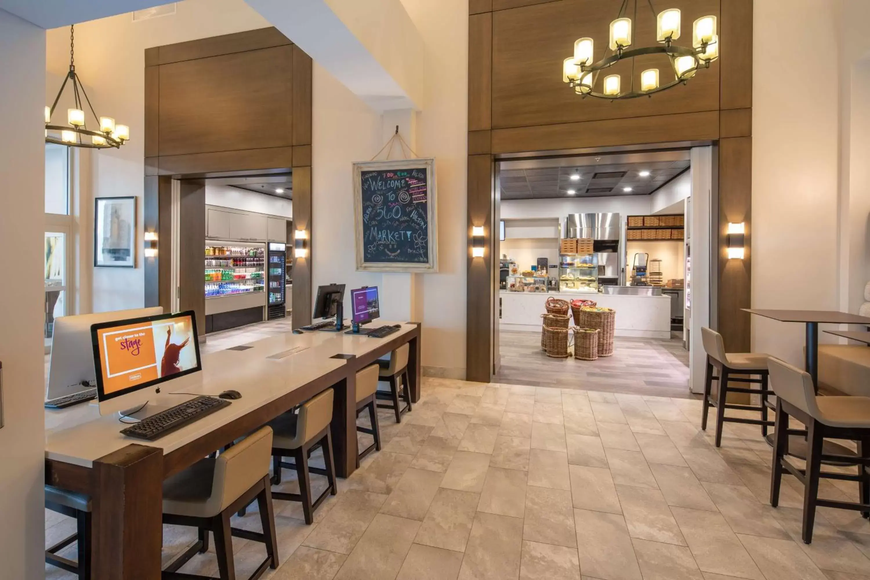 Business facilities in Hilton Marco Island Beach Resort and Spa