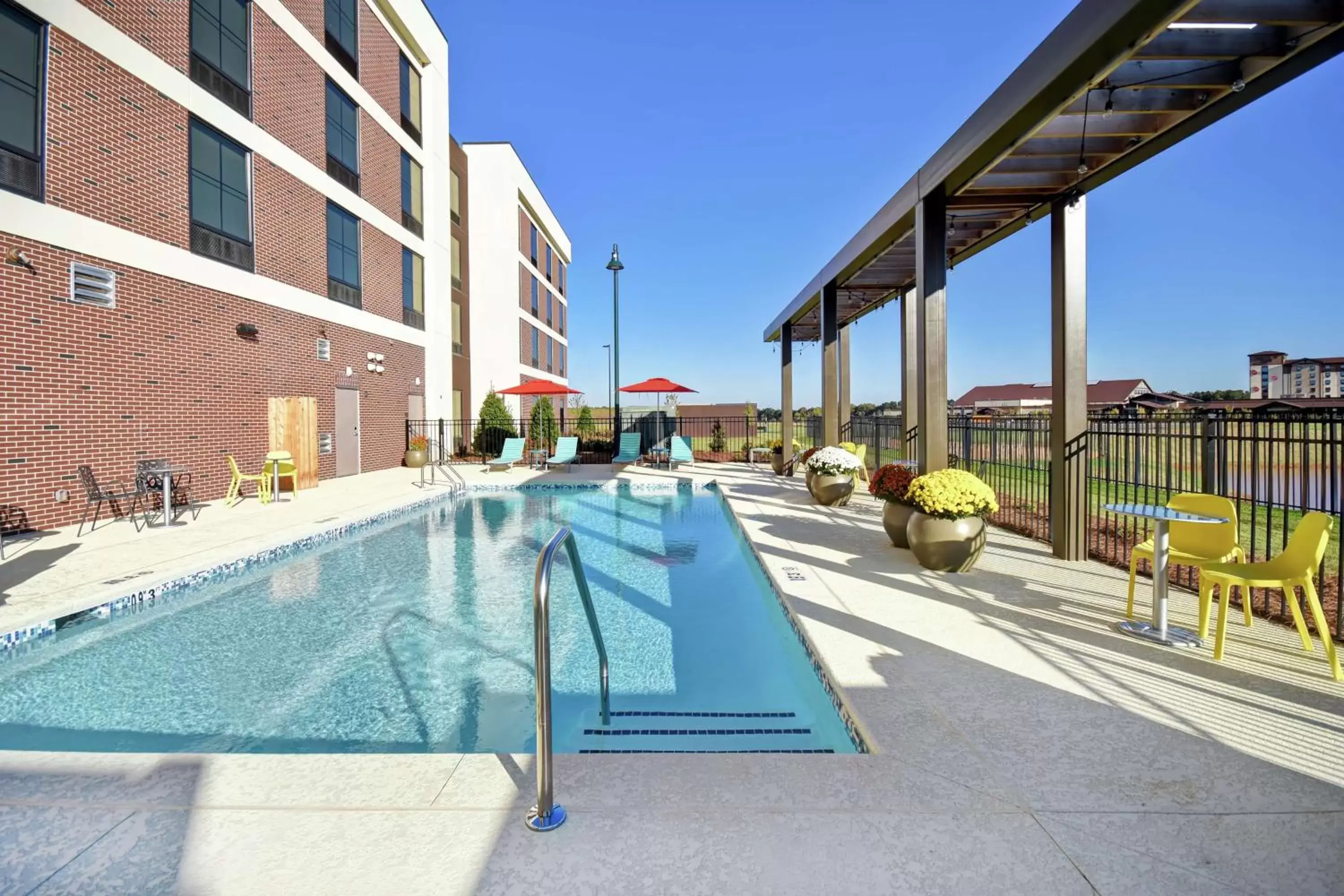 Property building, Swimming Pool in Home2 Suites By Hilton Lagrange