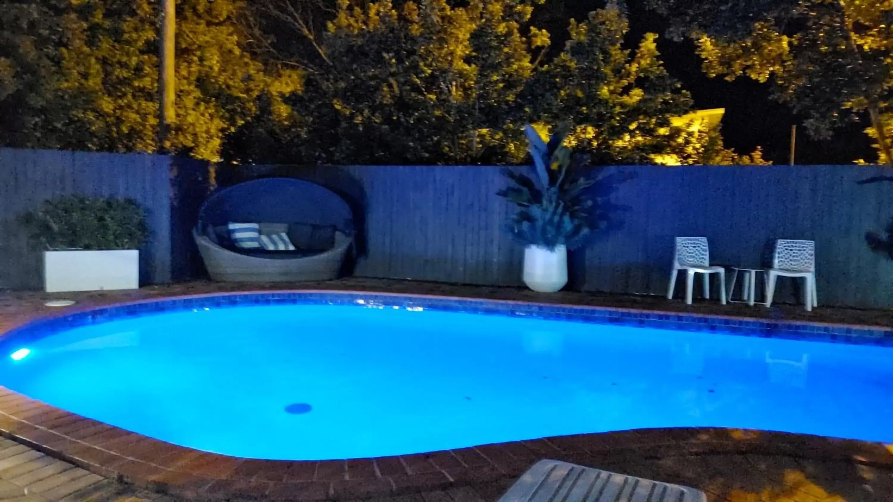 Swimming Pool in Noosa Sun Motel