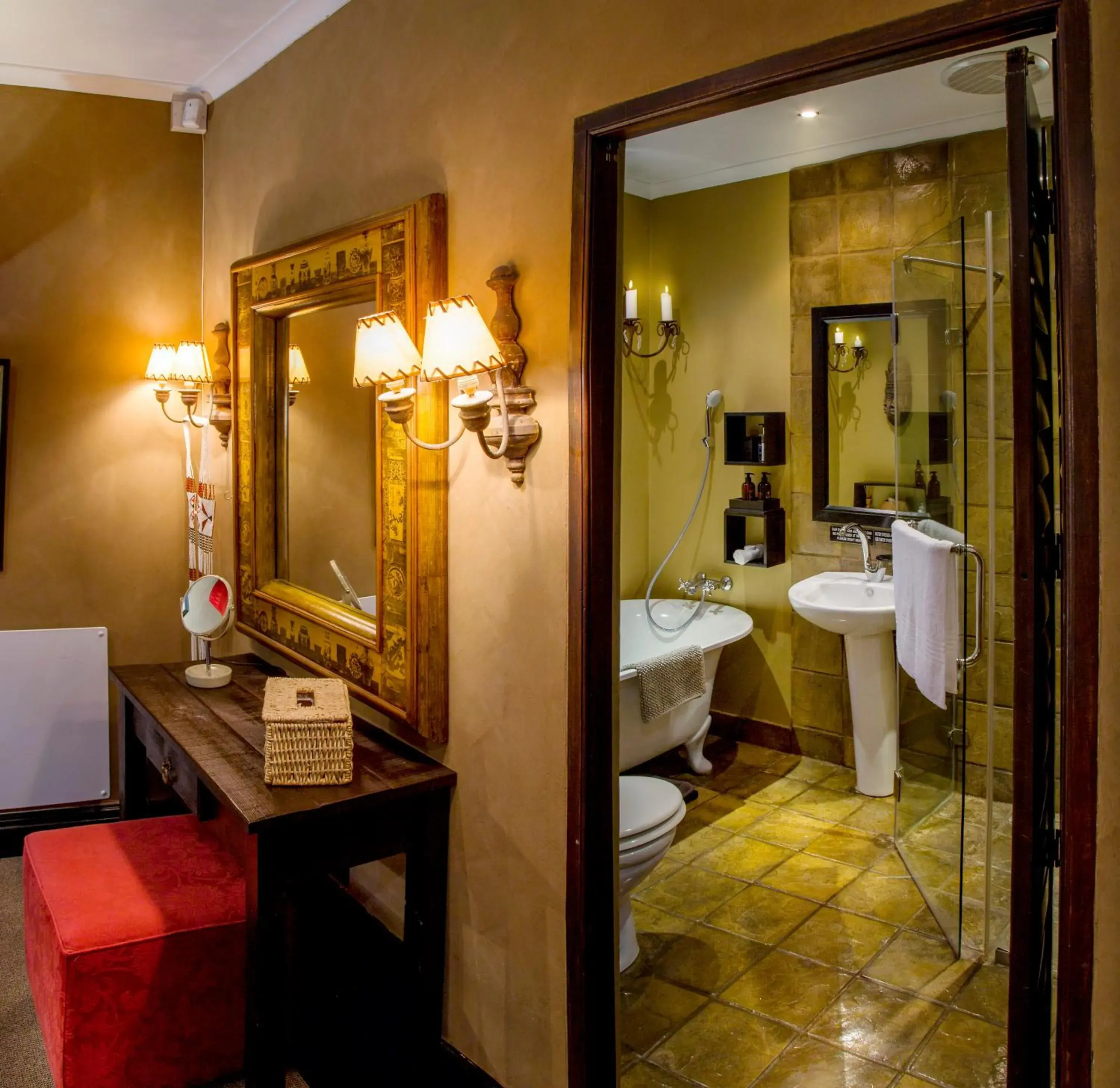 Bathroom in Forest Hall Guest House