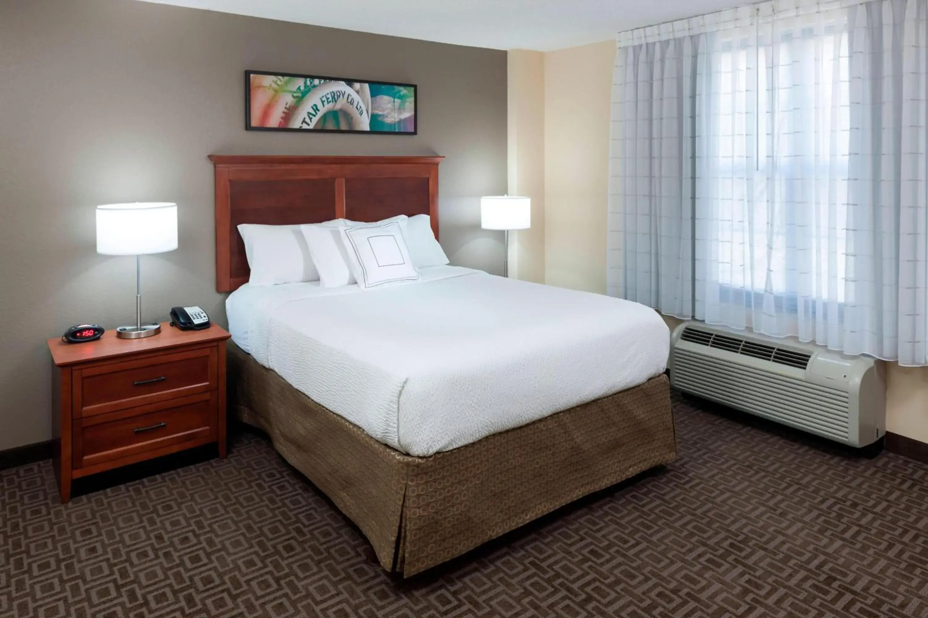 Bedroom, Bed in TownePlace Suites Suffolk Chesapeake