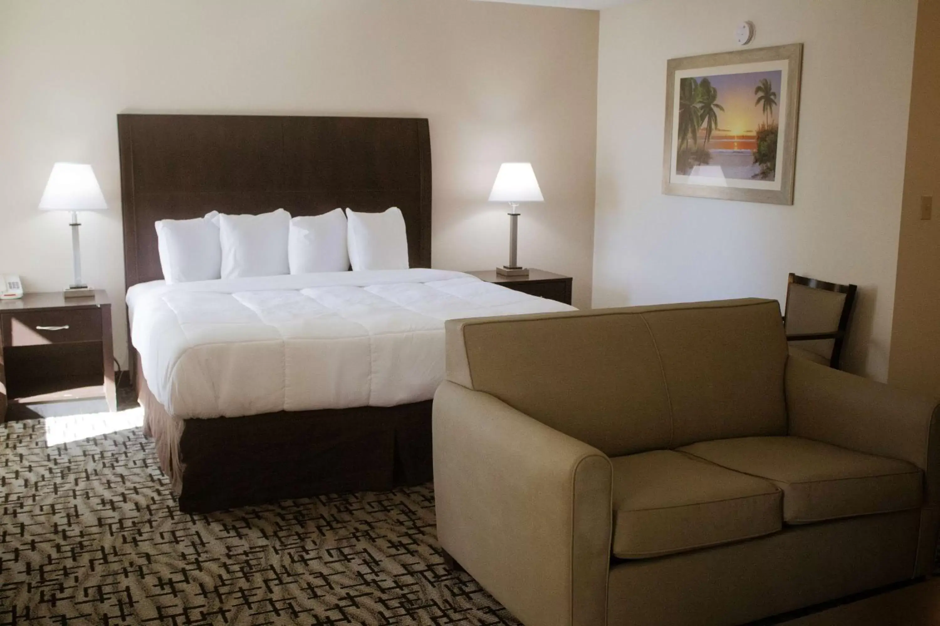 Photo of the whole room, Bed in SureStay Hotel by Best Western North Myrtle Beach
