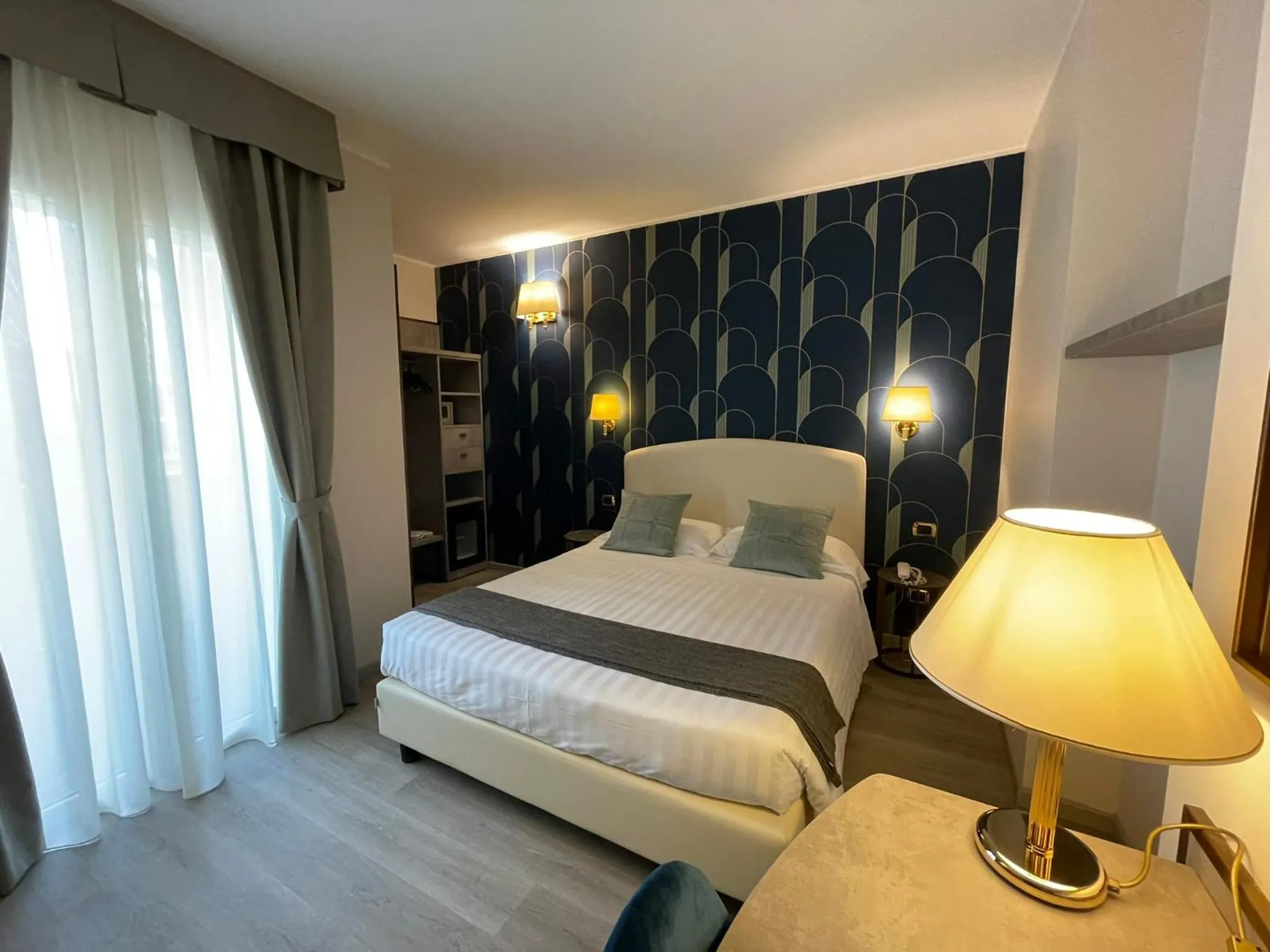 Bedroom, Bed in Hotel Florence Milano