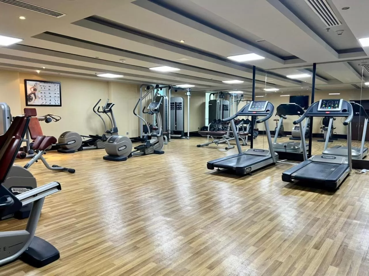 Fitness centre/facilities in Copthorne Hotel Sharjah