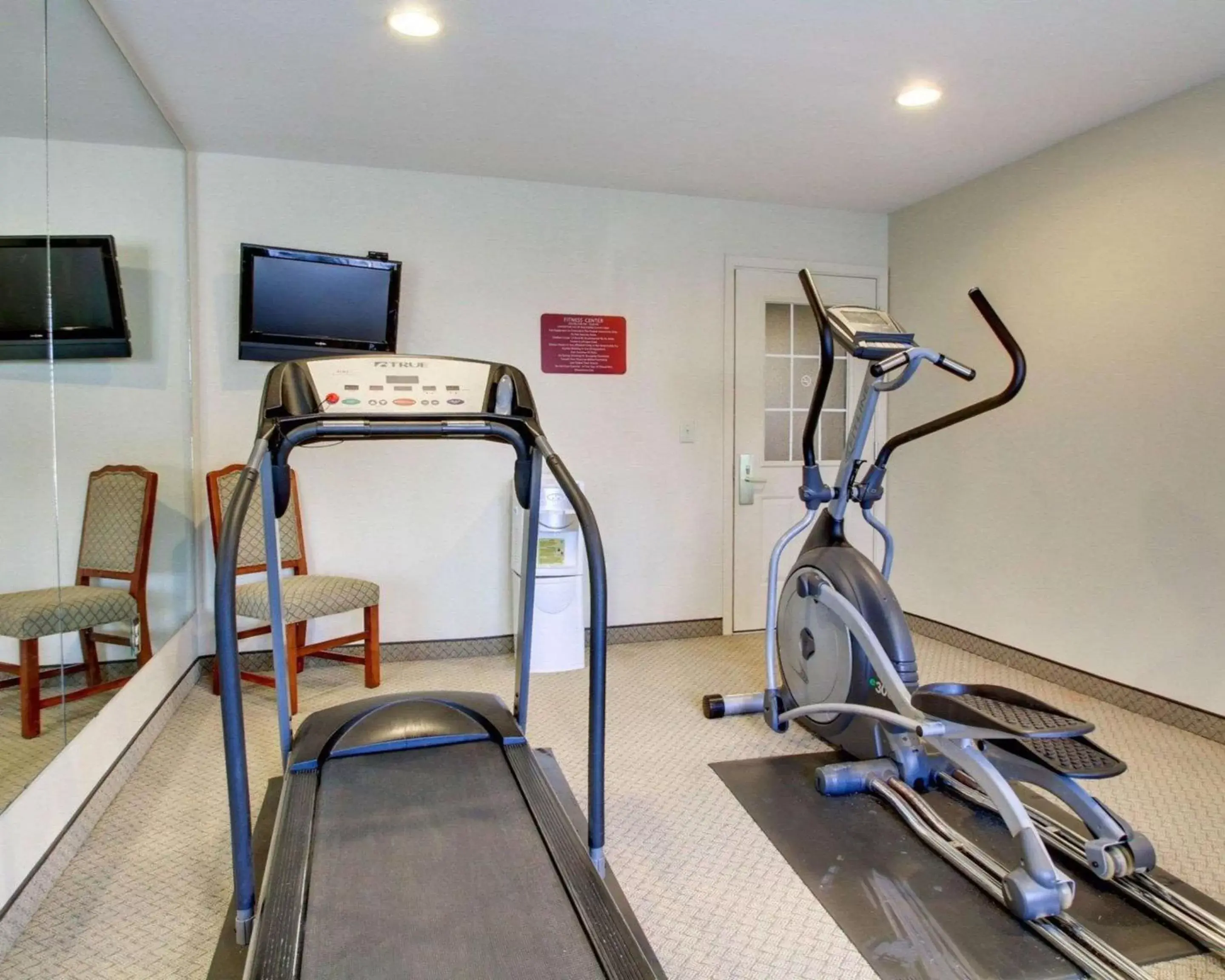 Fitness centre/facilities, Fitness Center/Facilities in Econo Lodge Inn & Suites Flowood