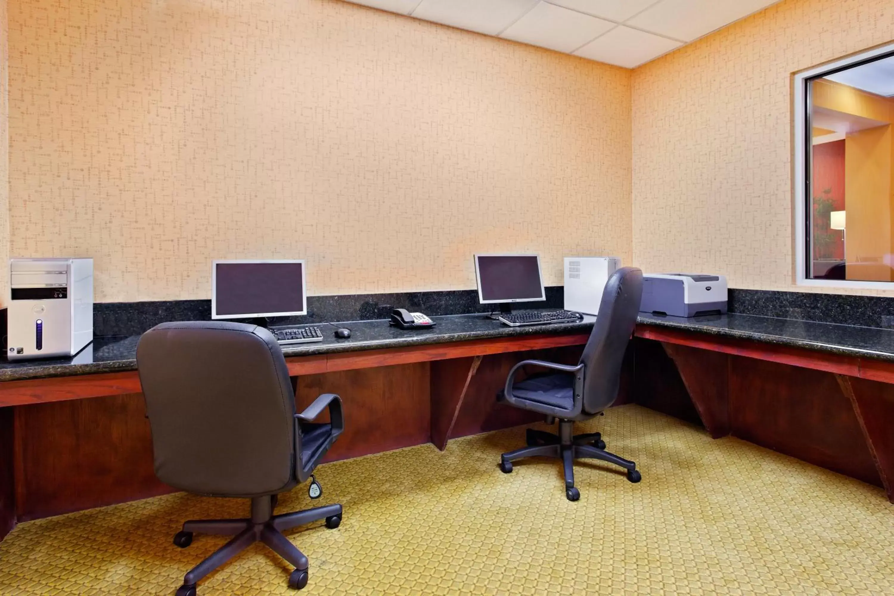 Other, Business Area/Conference Room in Holiday Inn Express & Suites Malvern, an IHG Hotel