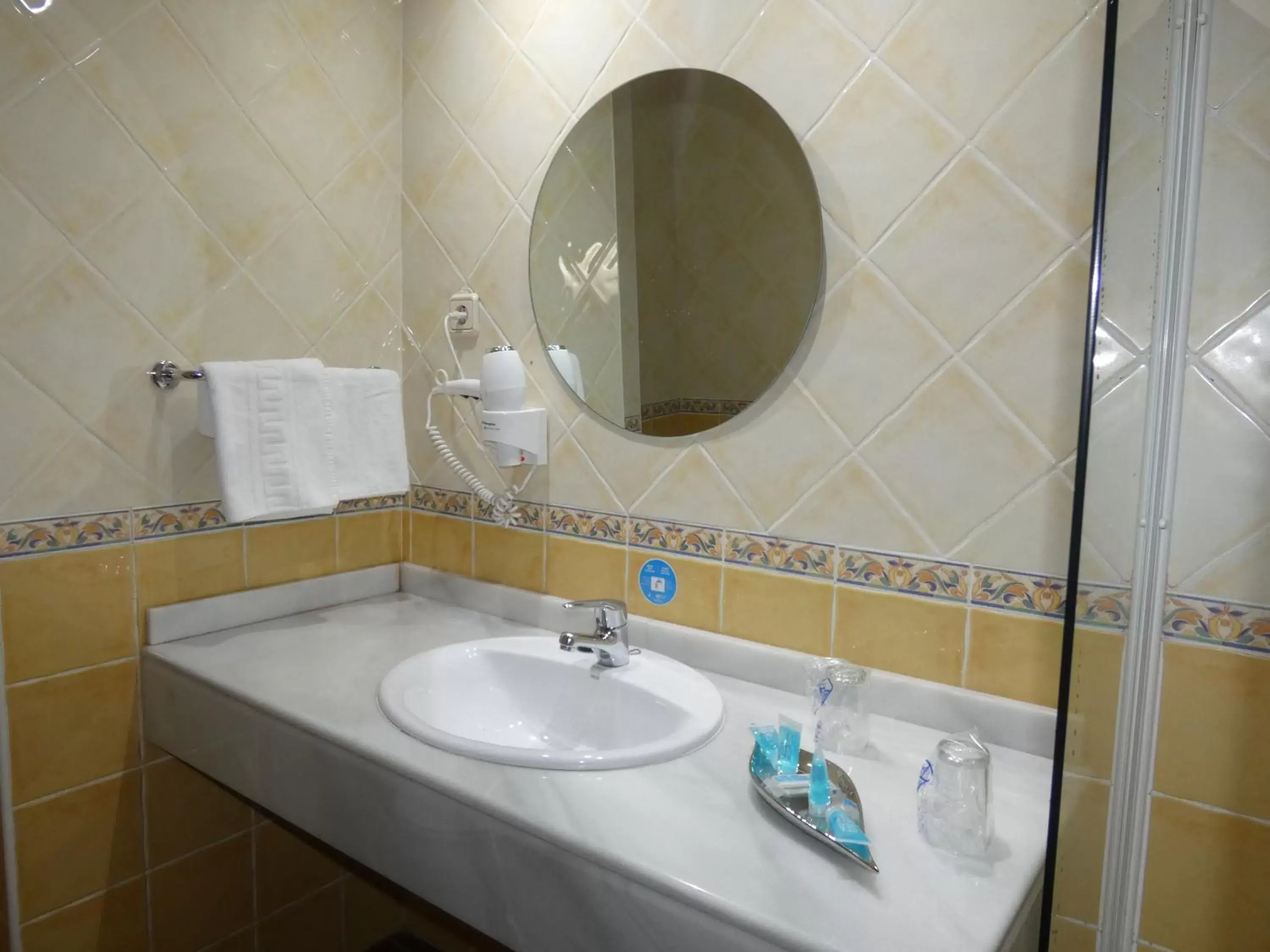 Bathroom in Hotel Vivar