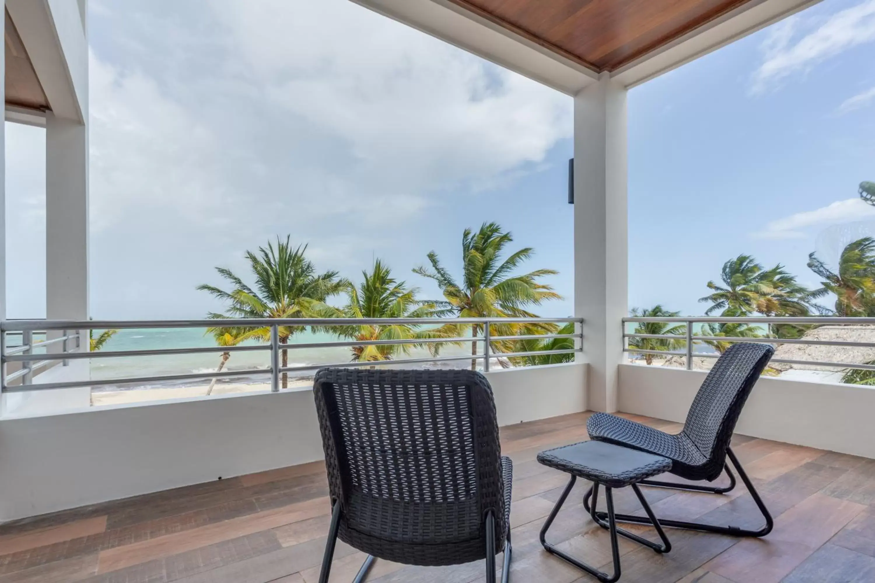 Sea view, Balcony/Terrace in The Ellysian Boutique Hotel