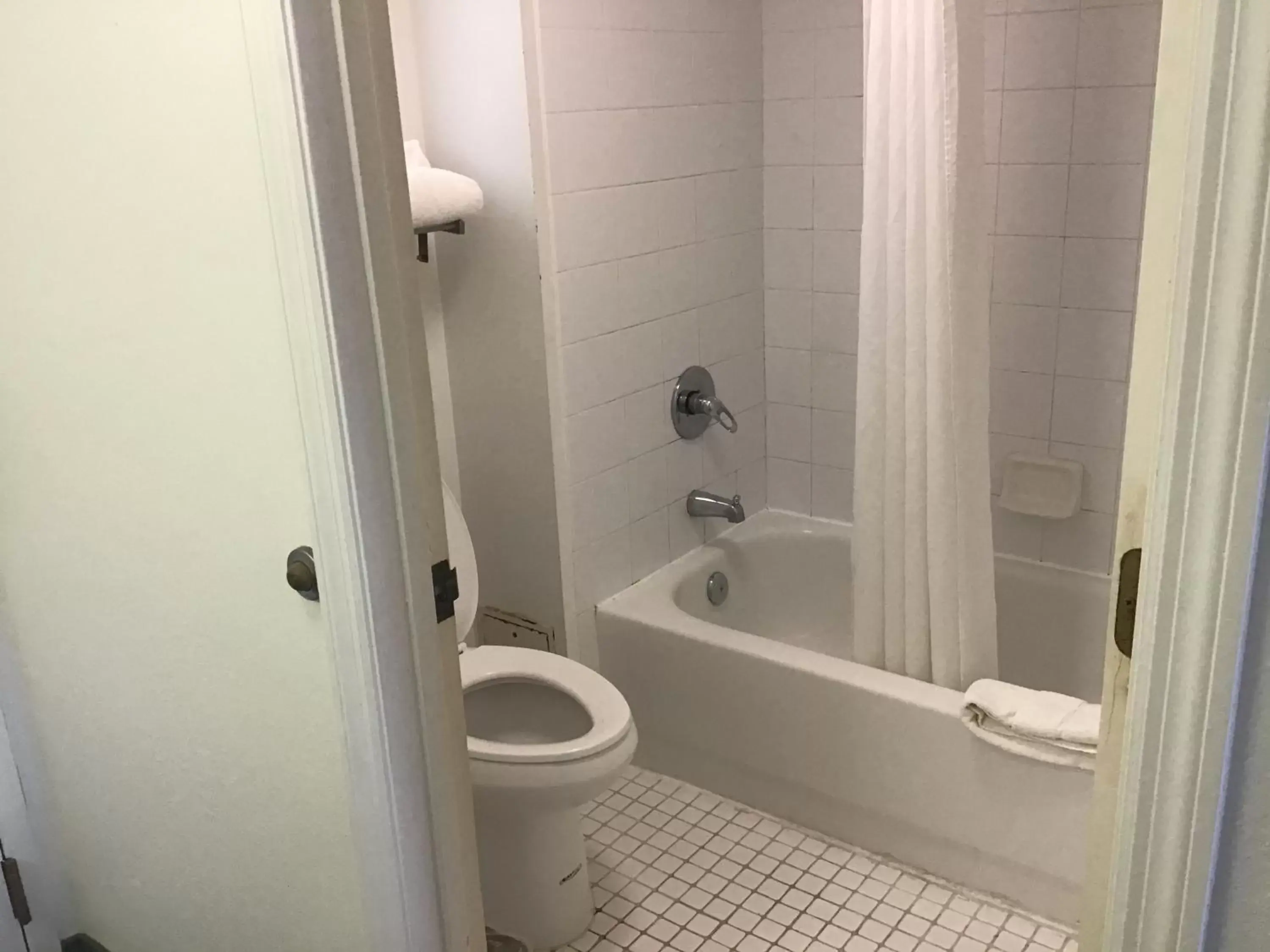 Bathroom in Anastasia Inn - Saint Augustine
