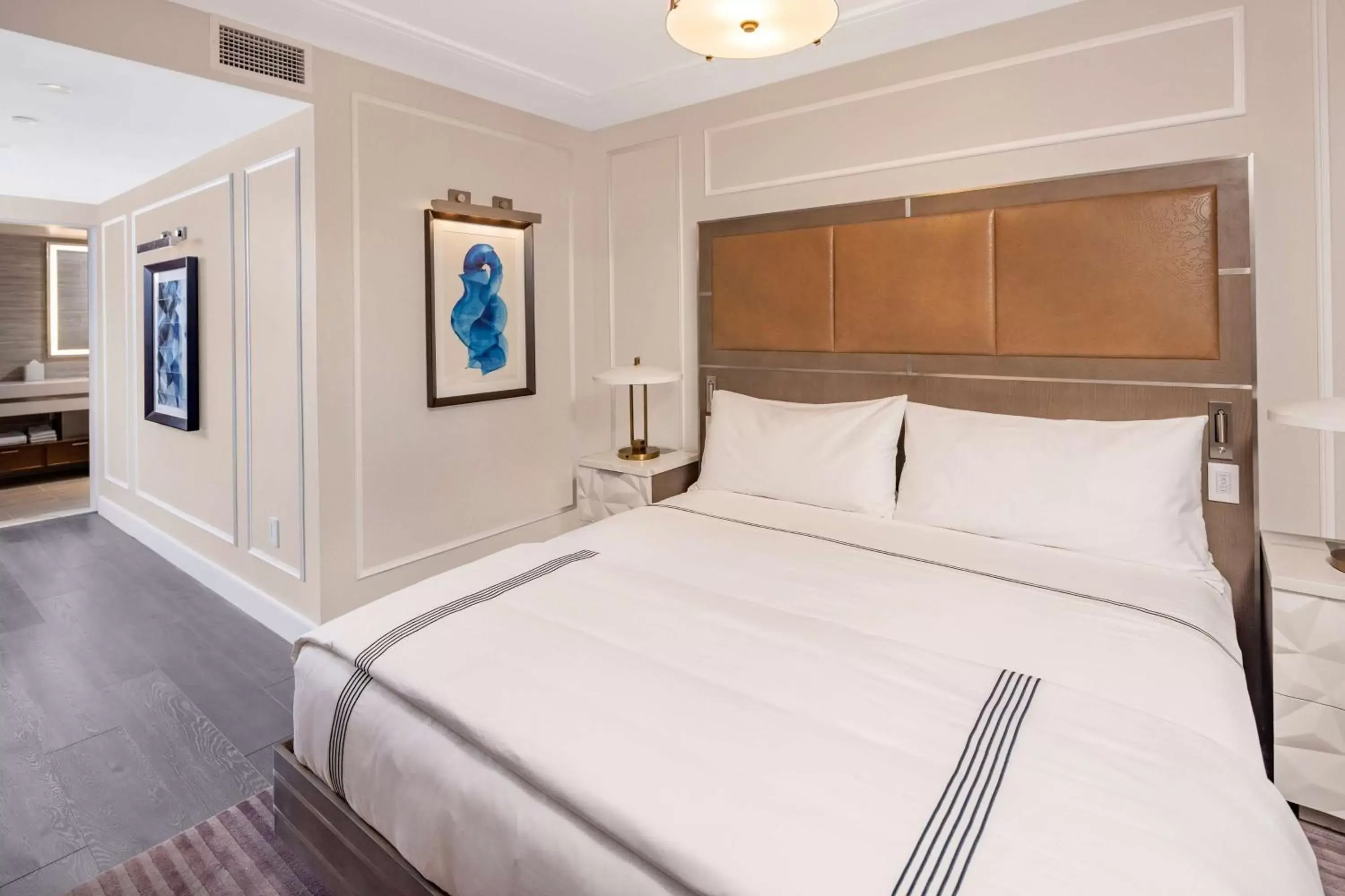 Bed in Hilton Club The Quin New York Bed in Hilton Club The Quin New York