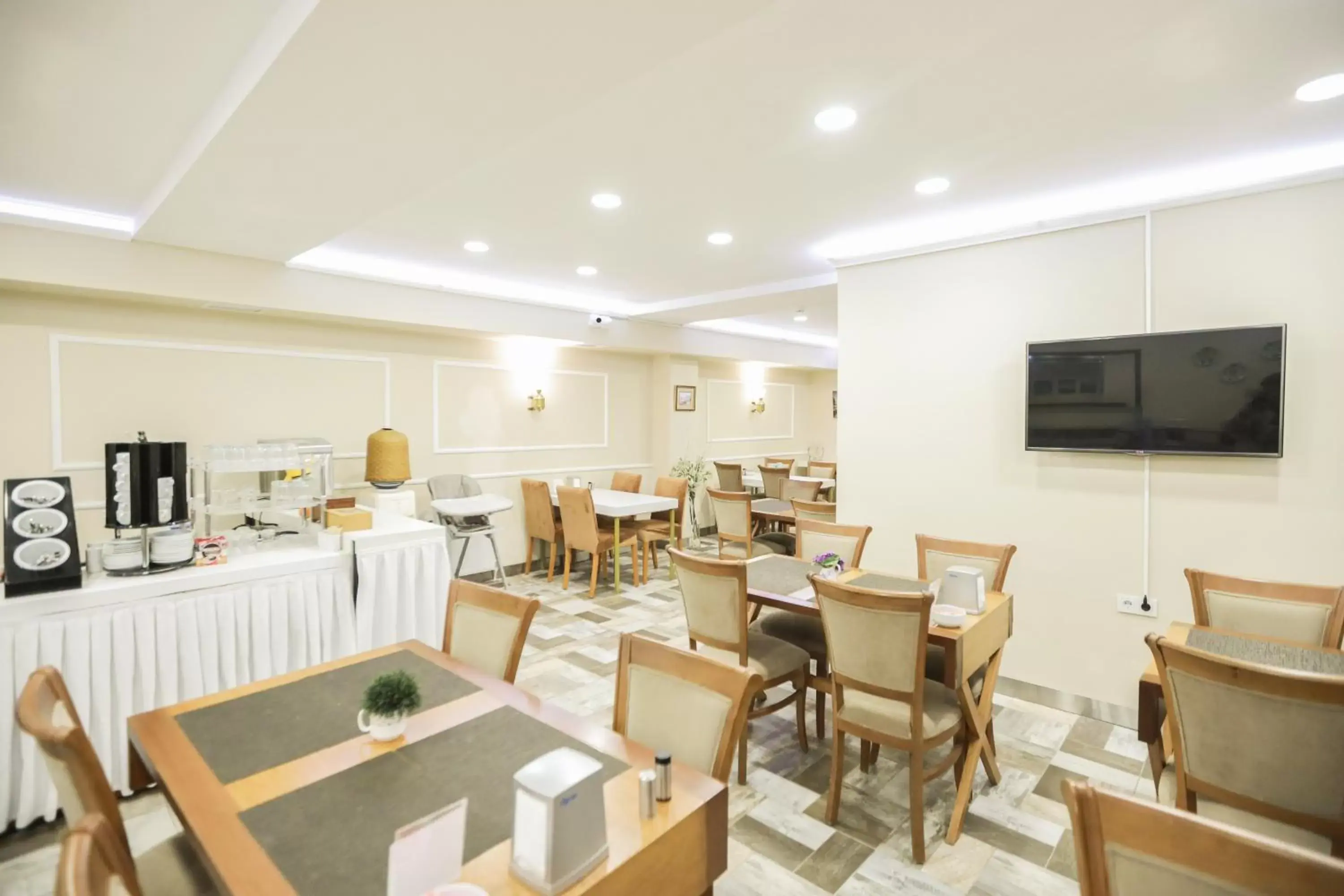 Restaurant/Places to Eat in Wame Suite Hotel Nisantasi