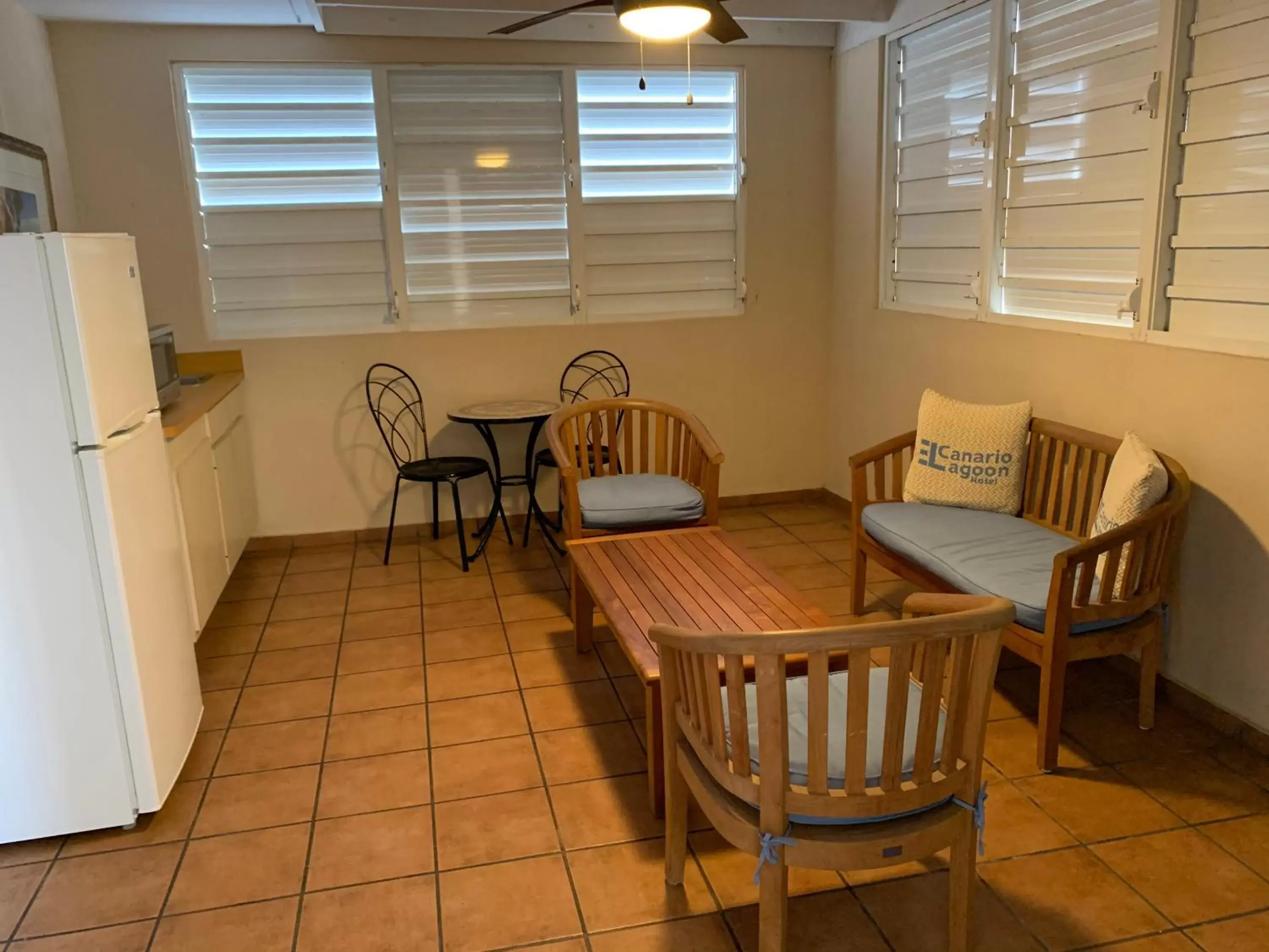 Kitchen or kitchenette in Canario Lagoon Hotel