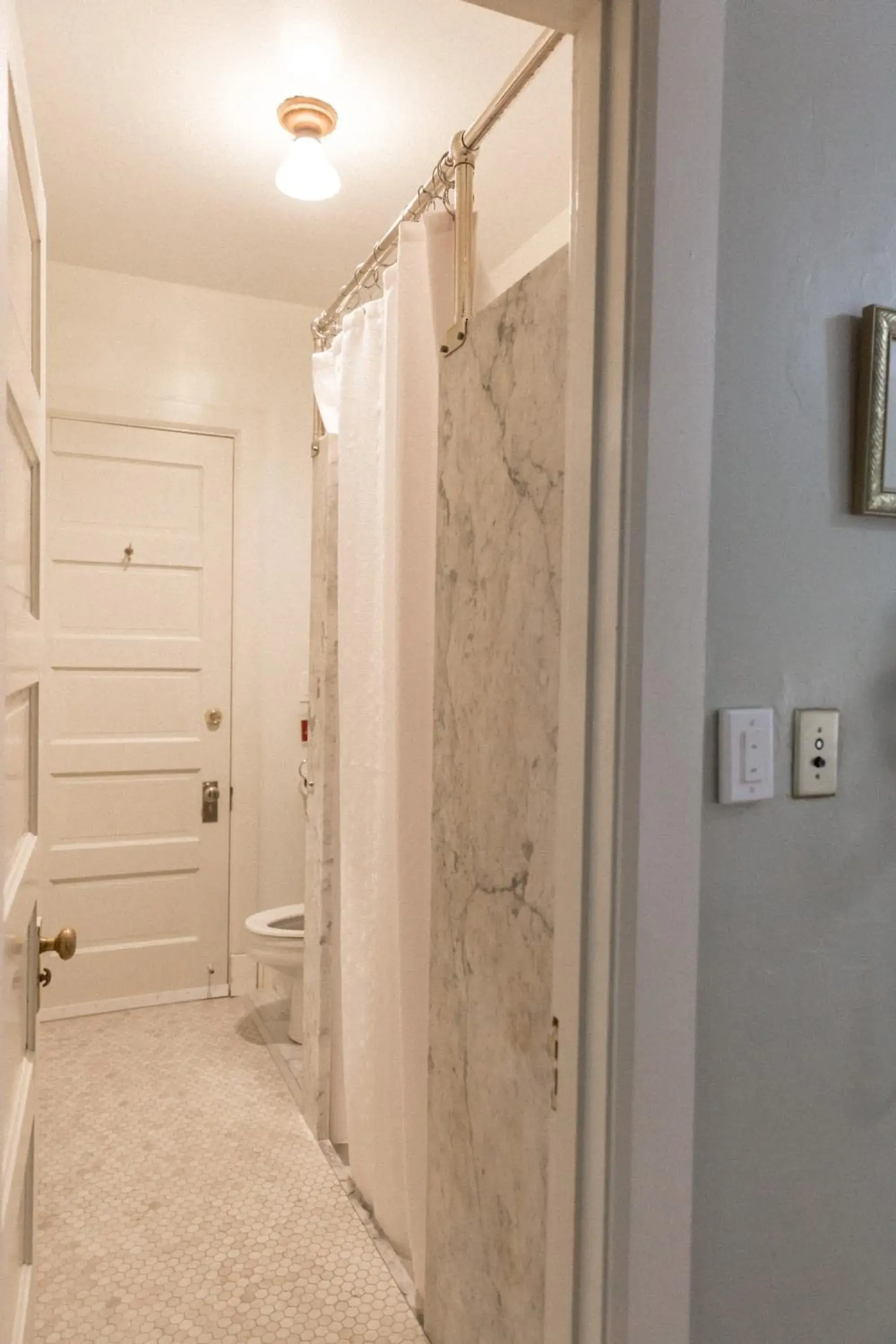 Bathroom in Centralia Square Grand Ballroom and Hotel