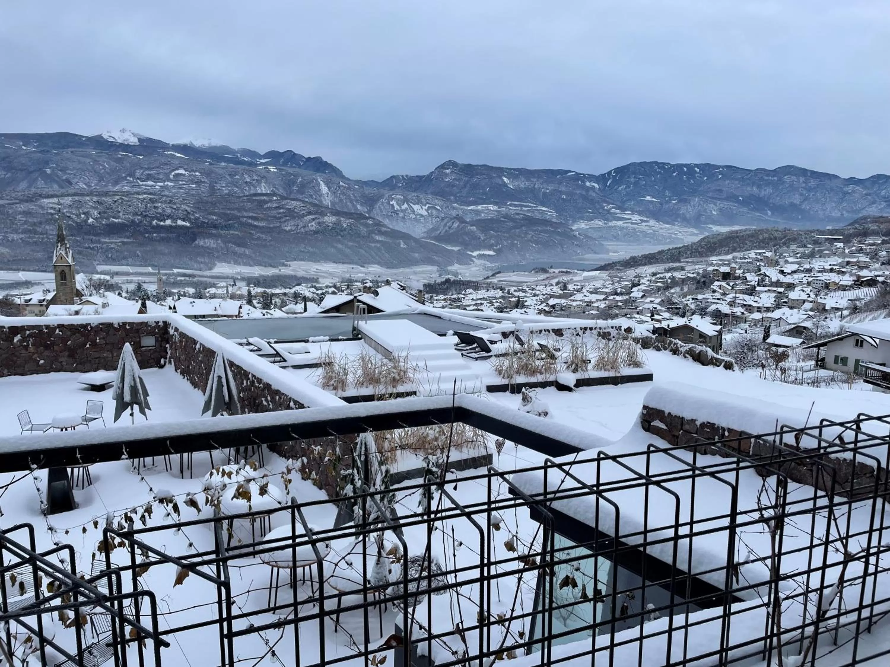 Property building, Winter in Im Zeitlauf - life with nature