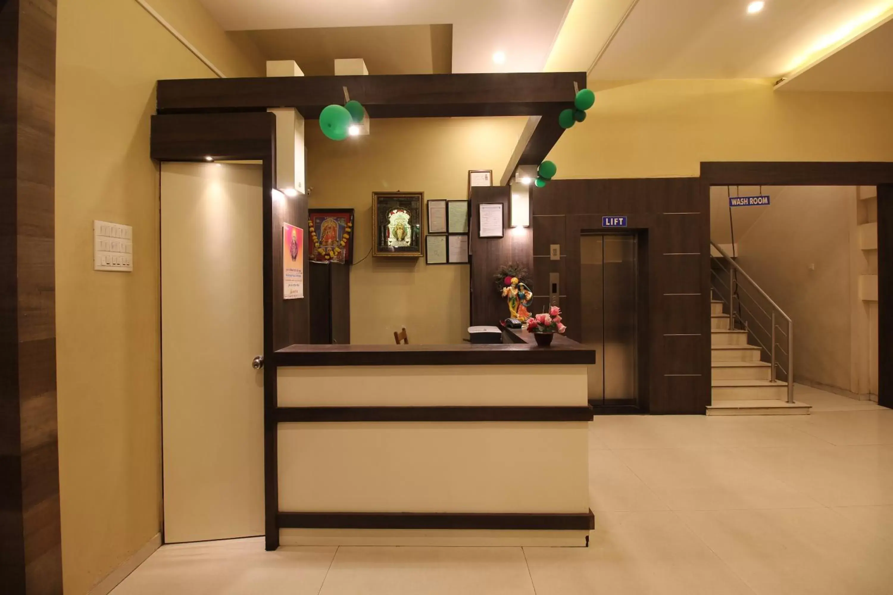 Floor plan in Hotel Sham Suman, Kolhapur- Opposite To Mahalaxmi Temple Floor plan in Hotel Sham Suman, Kolhapur- Opposite To Mahalaxmi Temple