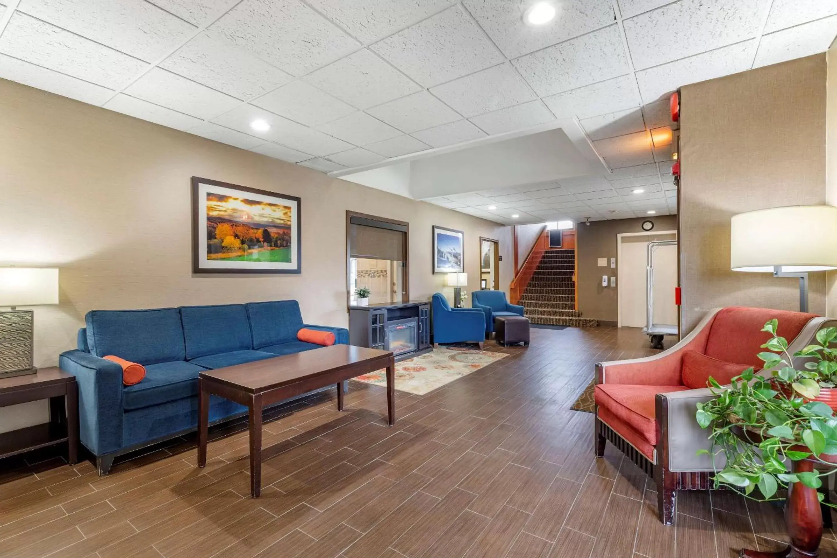 Lobby or reception, Seating Area in Comfort Inn Trolley Square