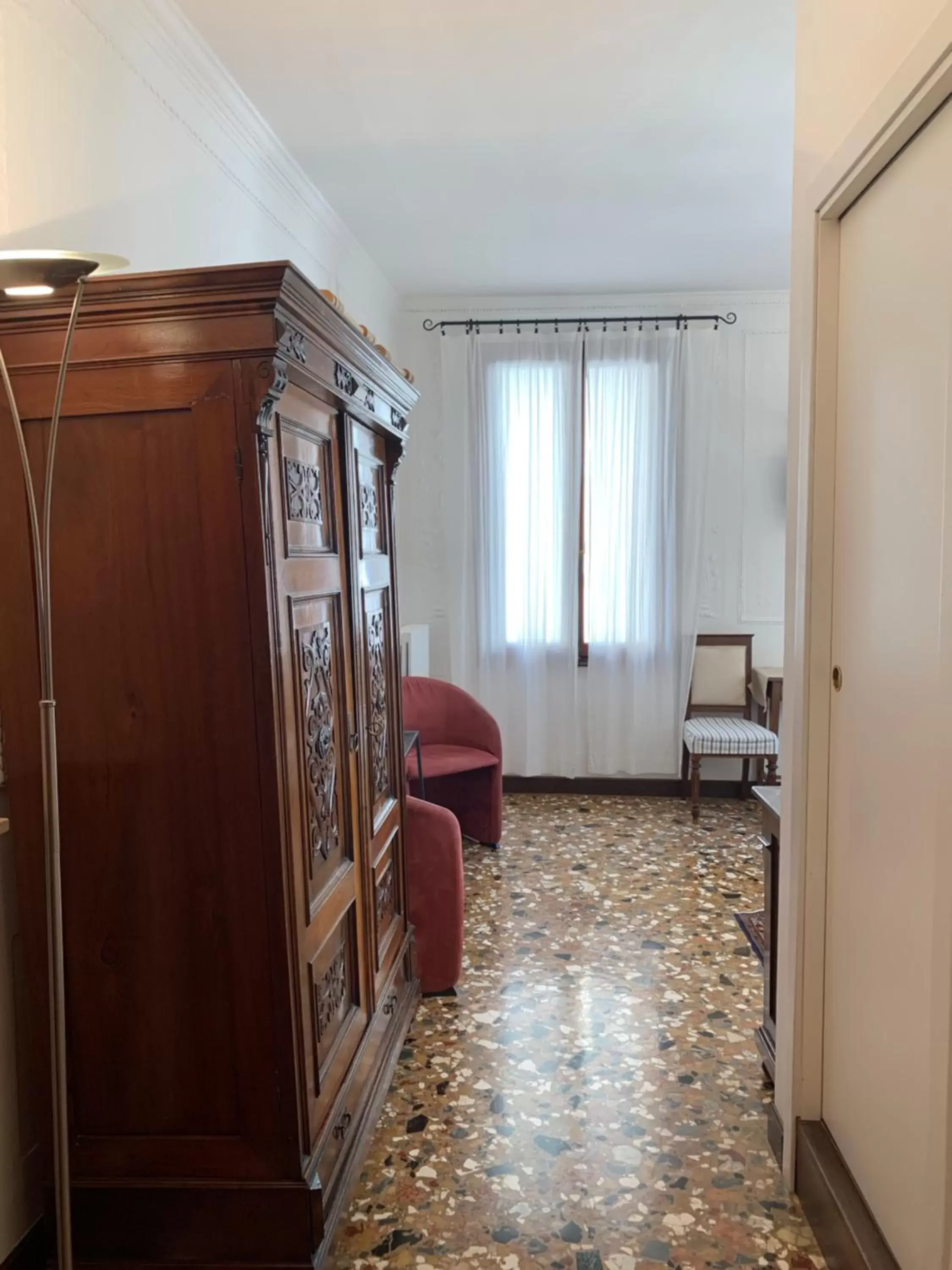 Seating Area in B&B Al Teatro with canal view