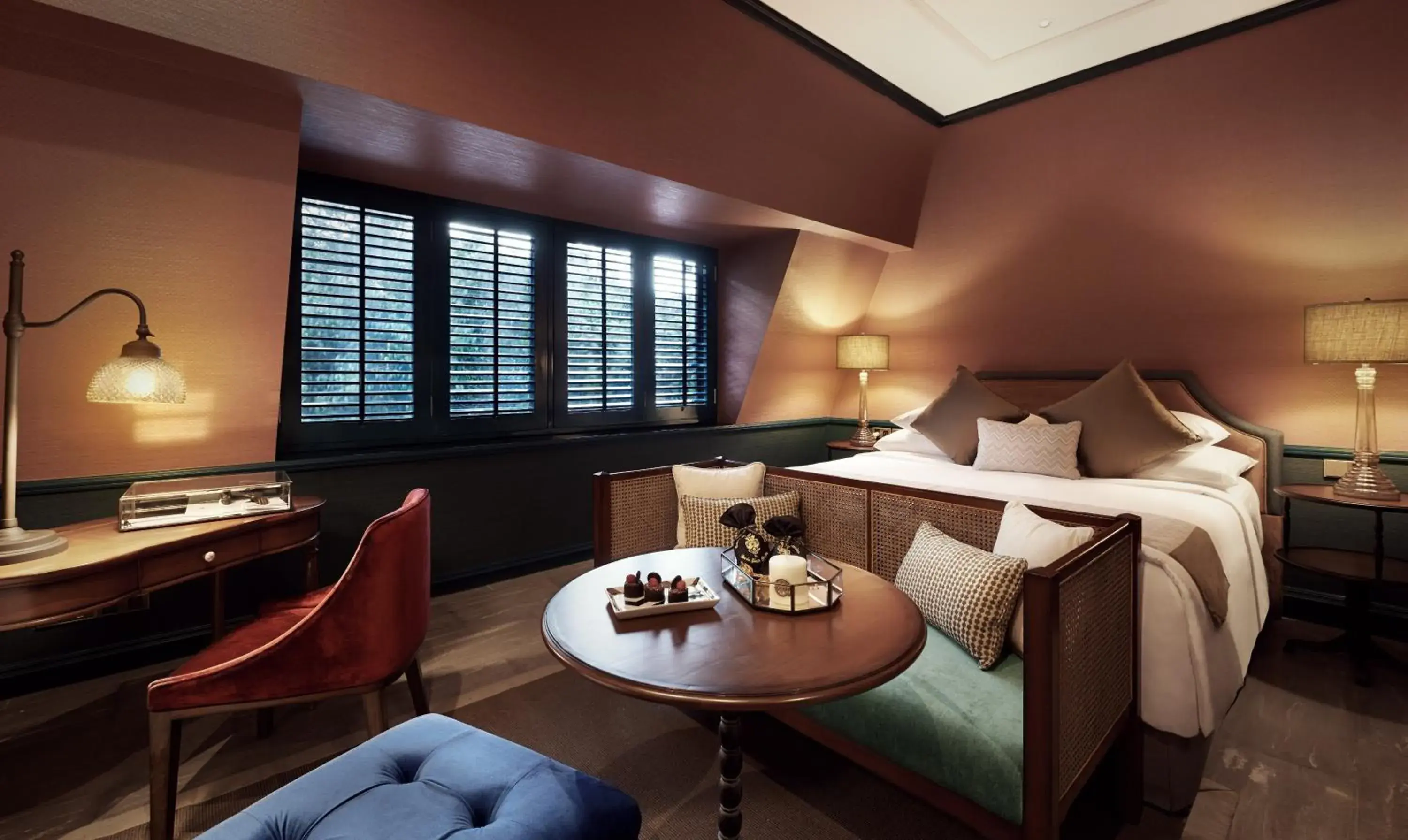 Mansard Double Room in The Gunawarman Mansard Double Room in The Gunawarman