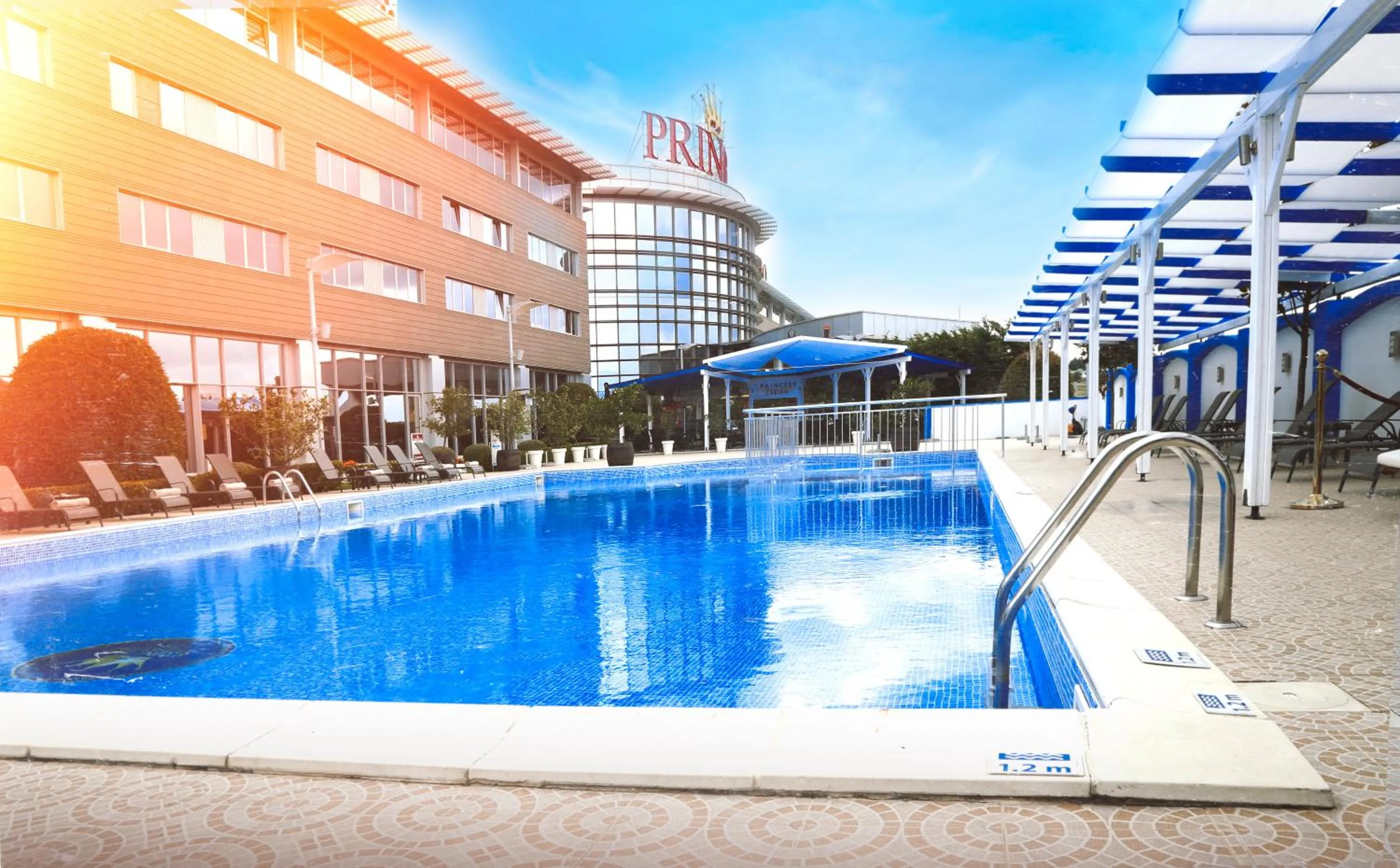 Swimming pool in Ramada Plaza by Wyndham Gevgelija