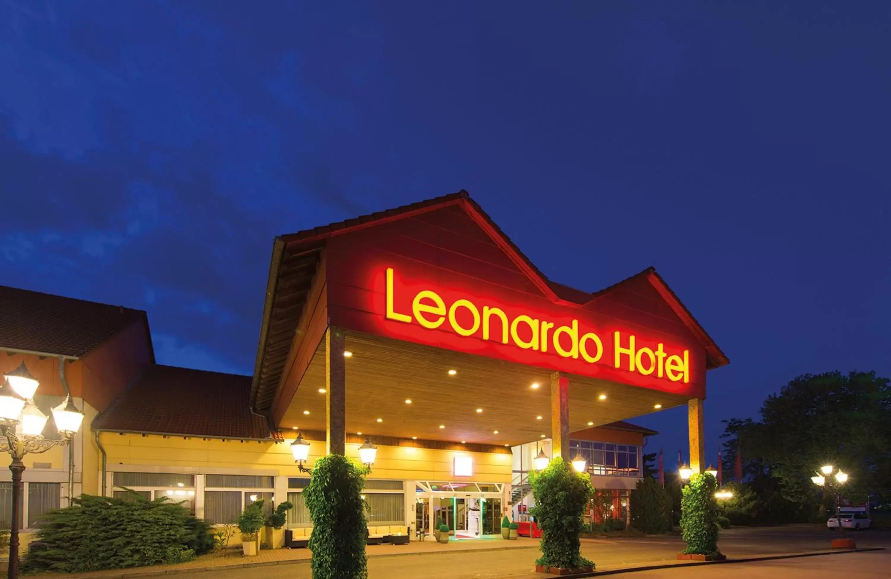 Facade/entrance, Property Building in Leonardo Hotel Heidelberg Walldorf