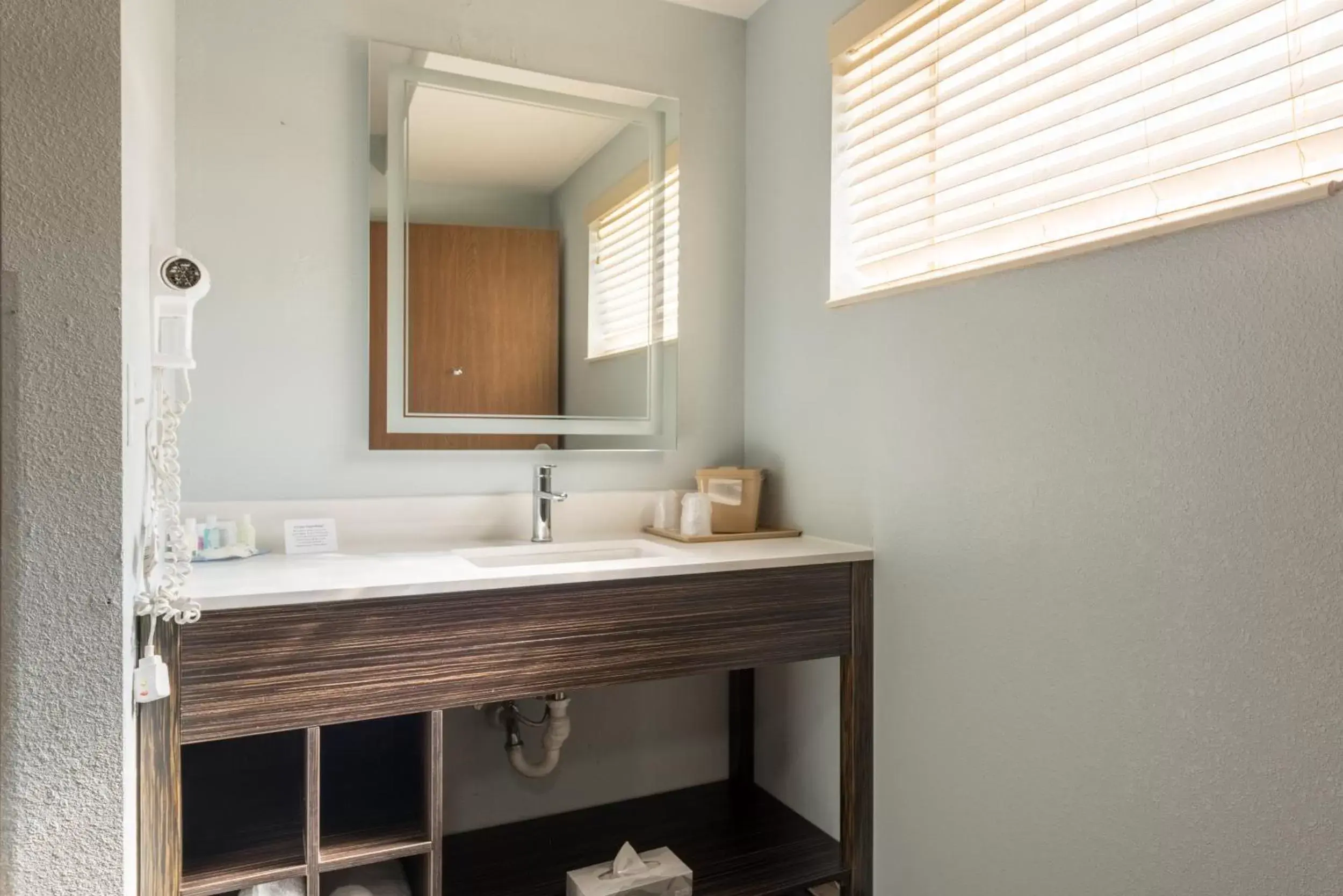 Bathroom in Quality Inn & Suites Manitou Springs at Pikes Peak